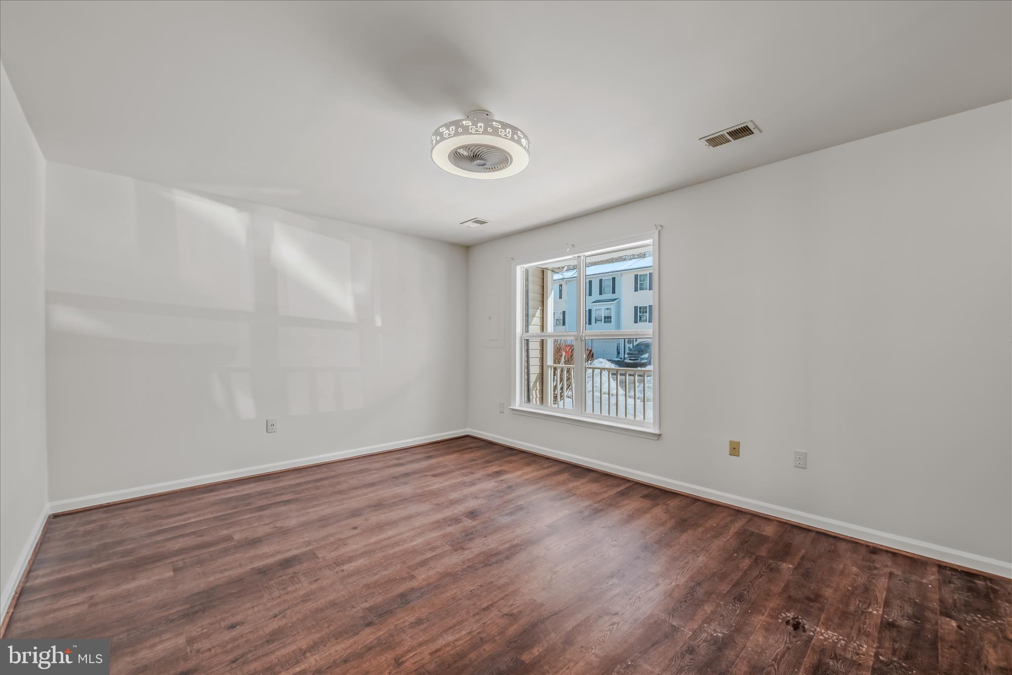 HEDGESVILLE HILLS - Residential