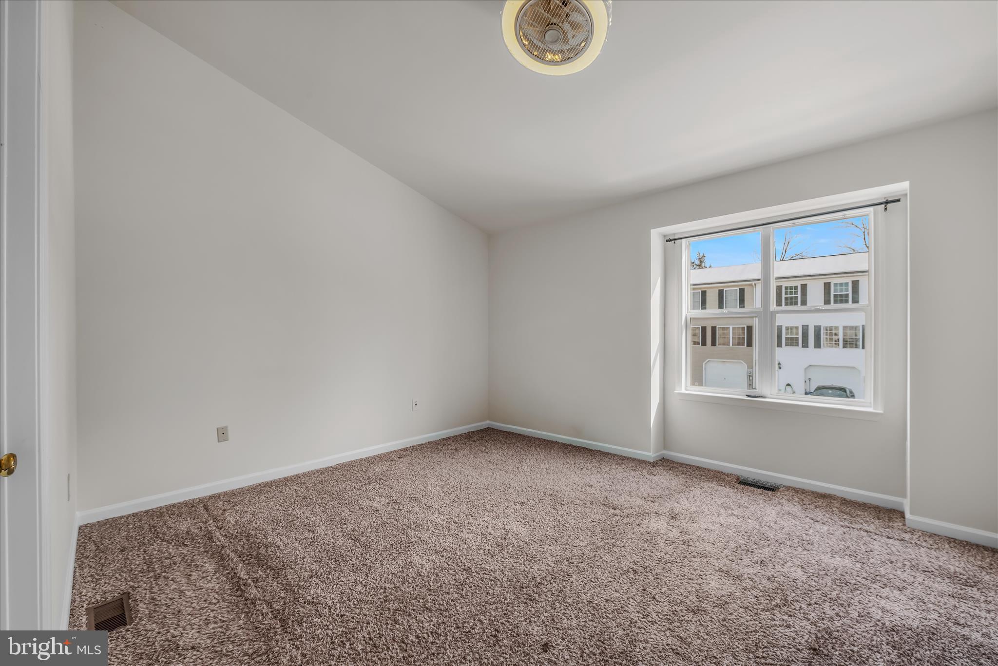 HEDGESVILLE HILLS - Residential