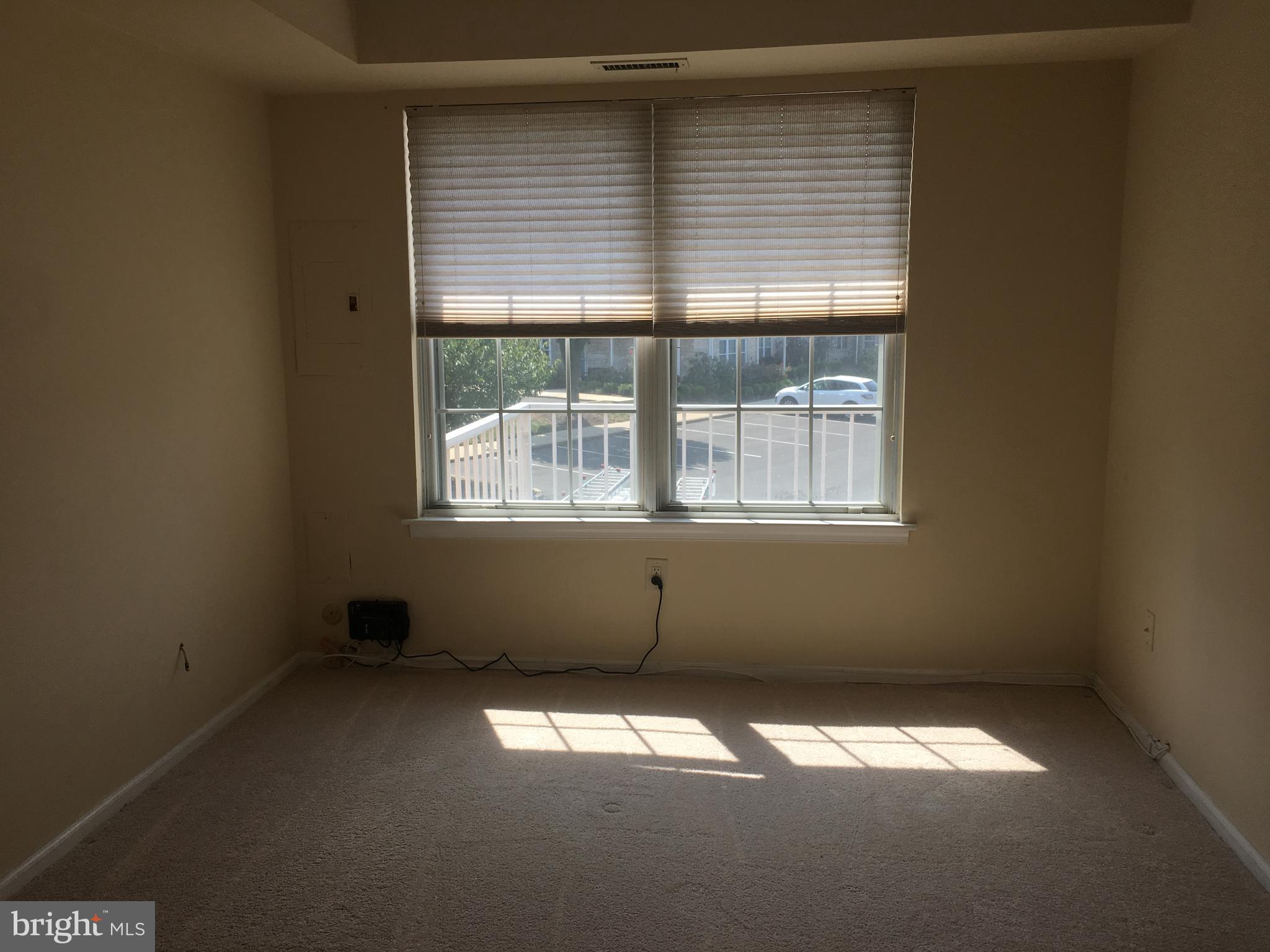 VALLEY GLEN - Residential Lease