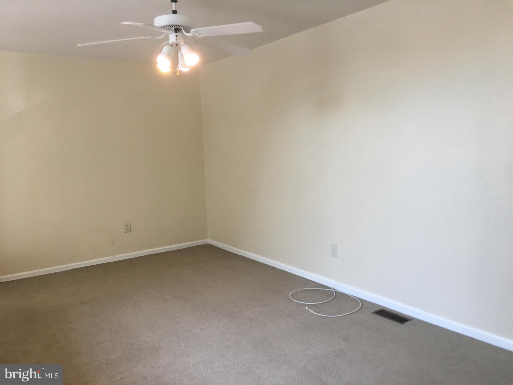 VALLEY GLEN - Residential Lease