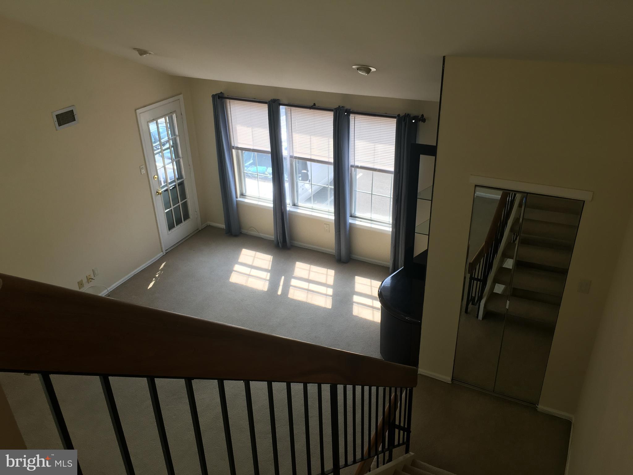 VALLEY GLEN - Residential Lease