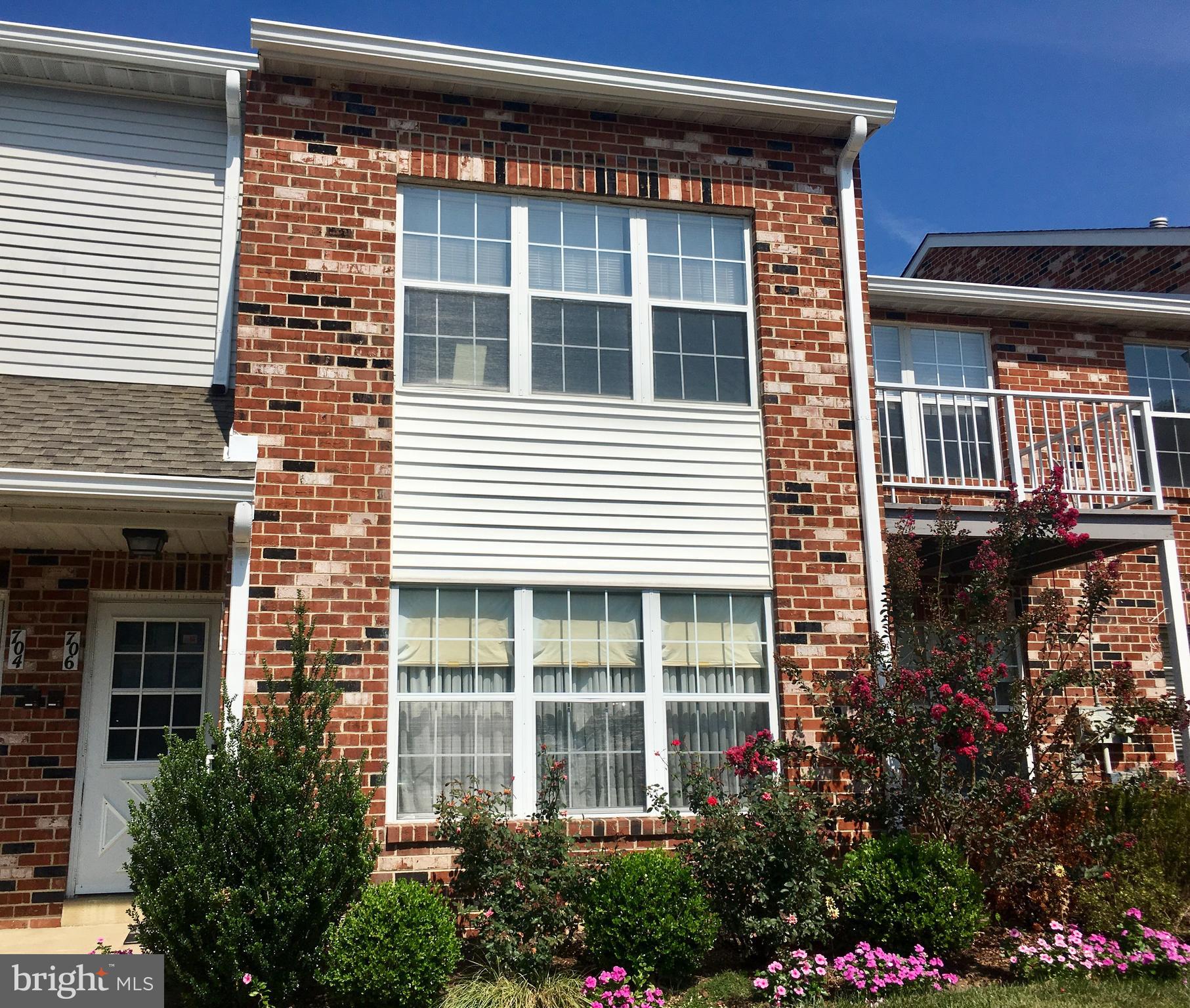 VALLEY GLEN - Residential Lease