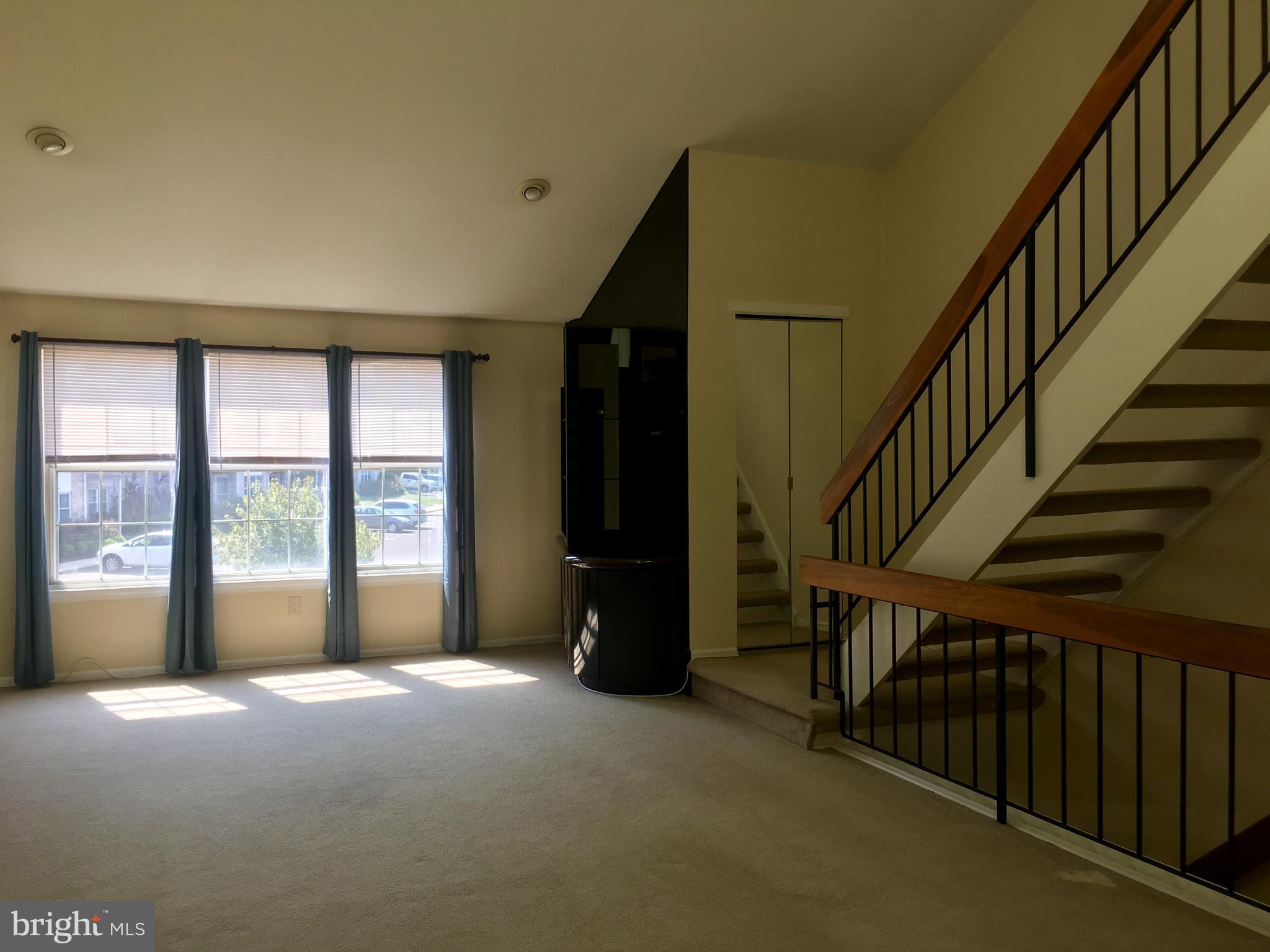 VALLEY GLEN - Residential Lease