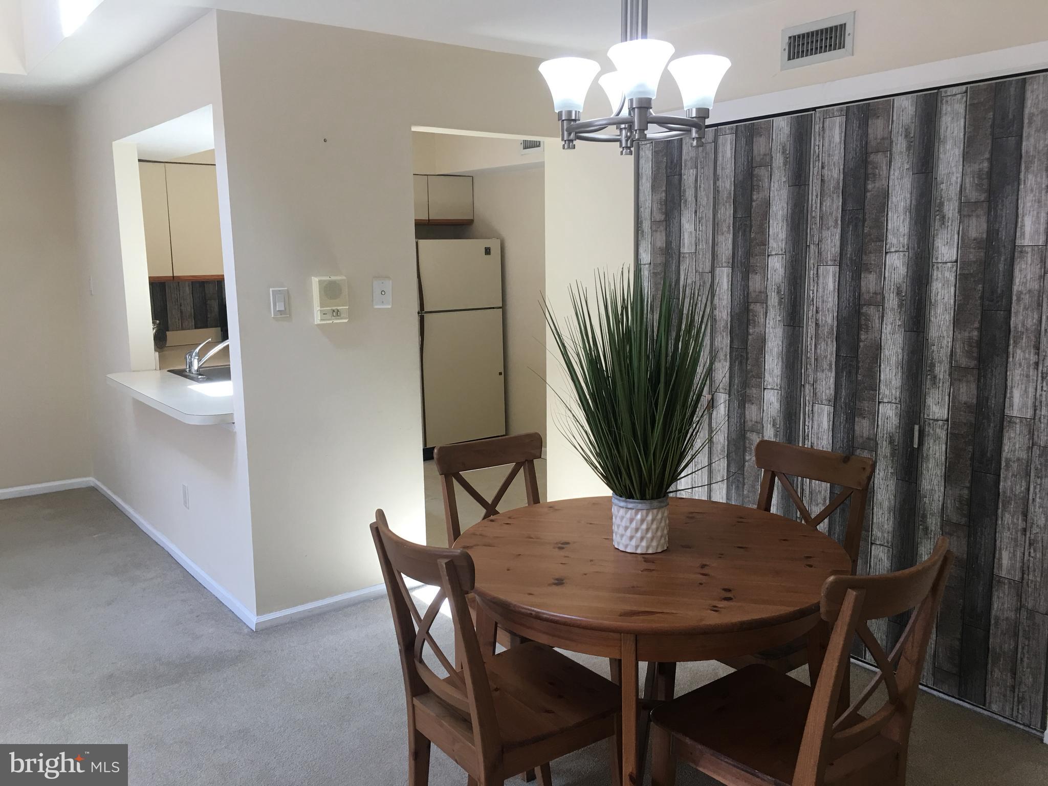 VALLEY GLEN - Residential Lease