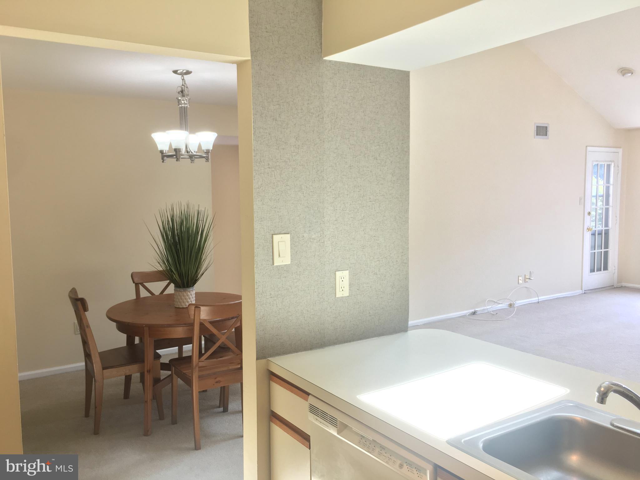 VALLEY GLEN - Residential Lease