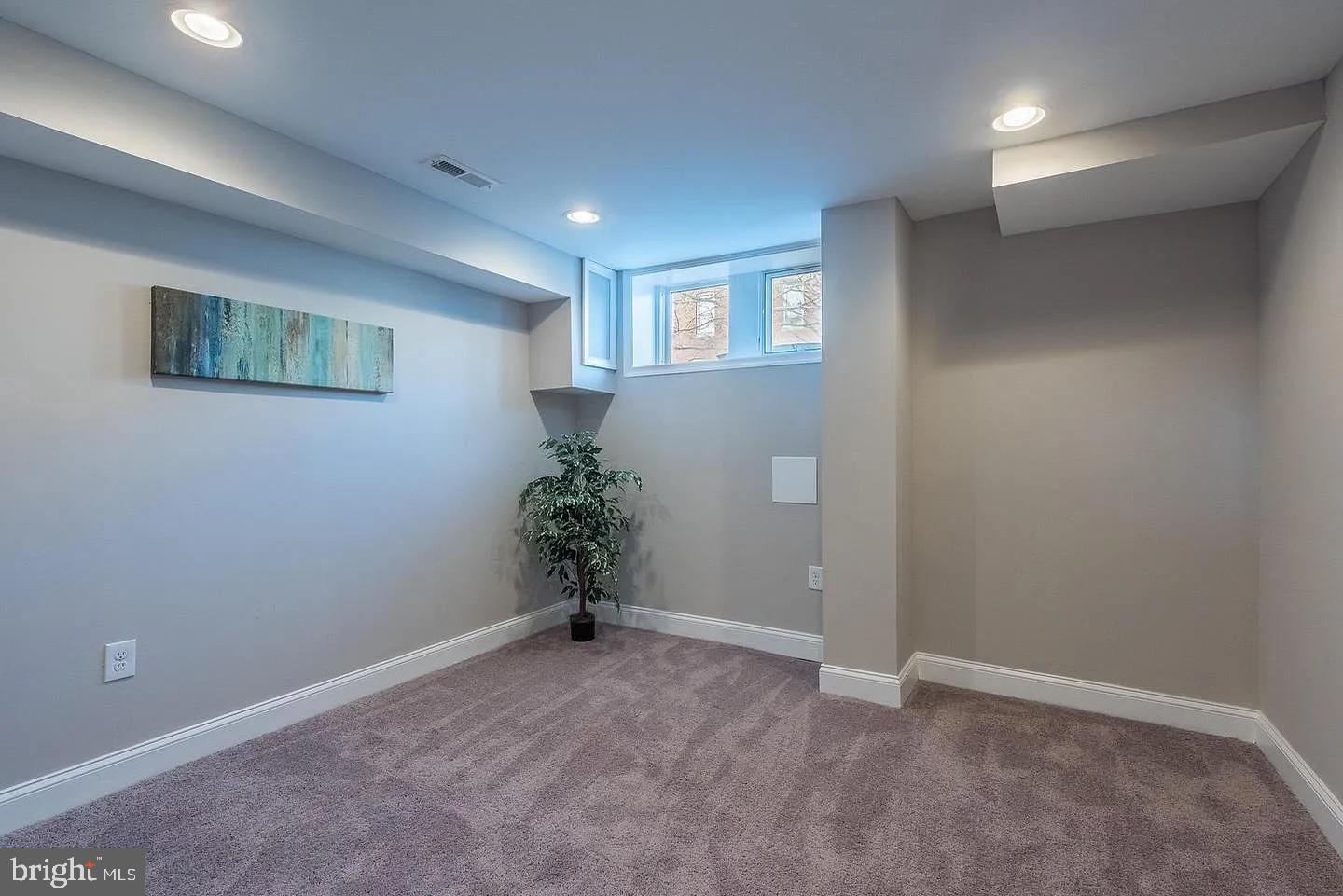 PATTERSON PARK - Residential Lease