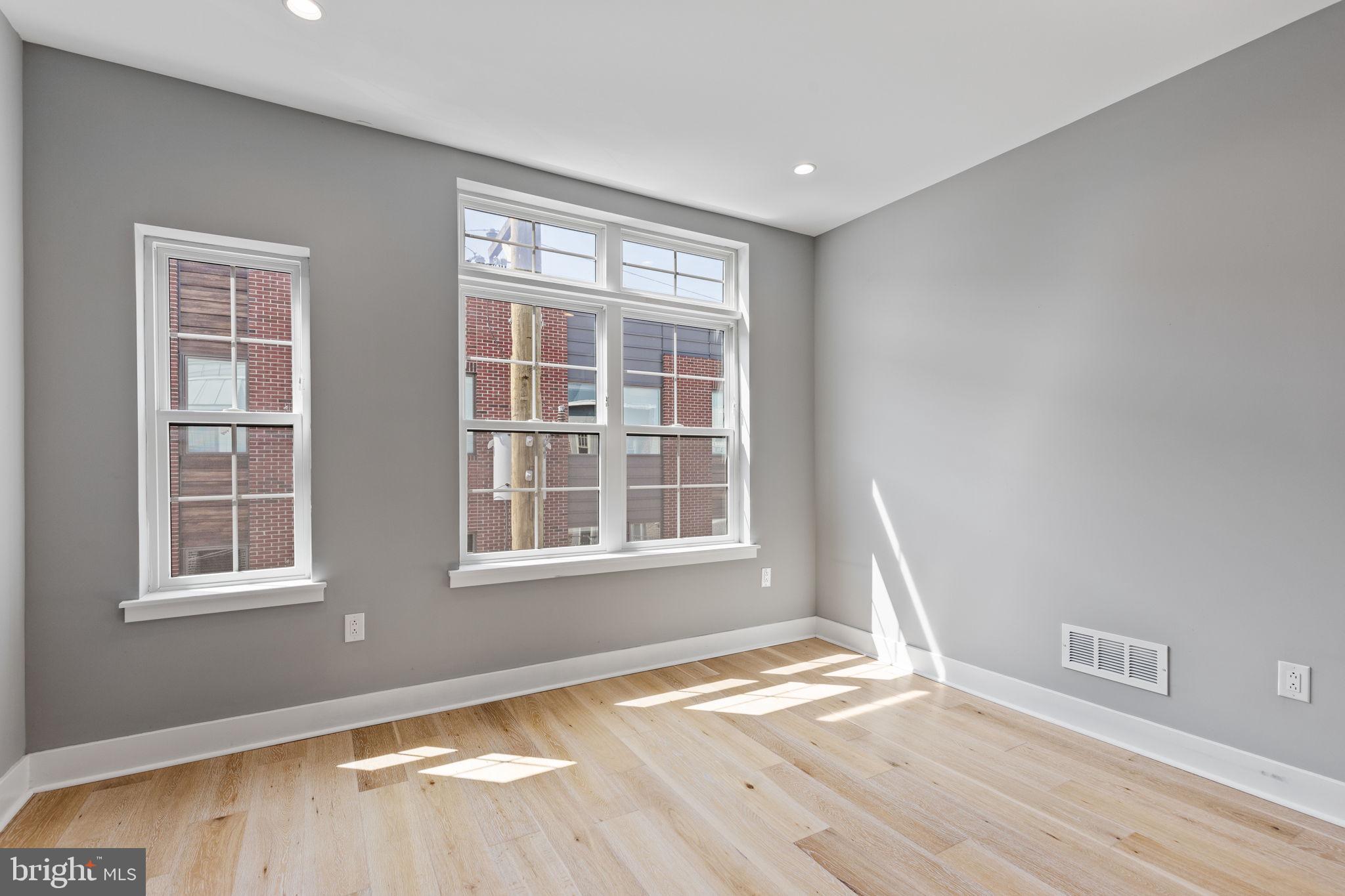 GRADUATE HOSPITAL - Residential