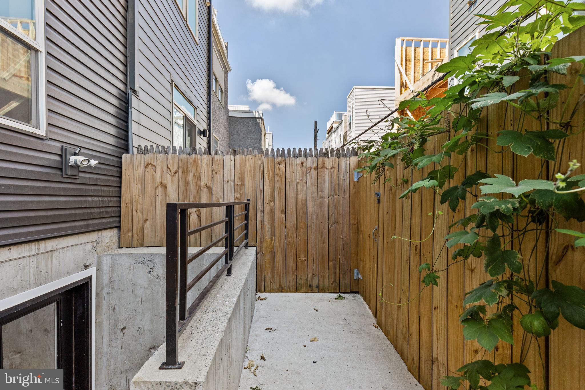 GRADUATE HOSPITAL - Residential