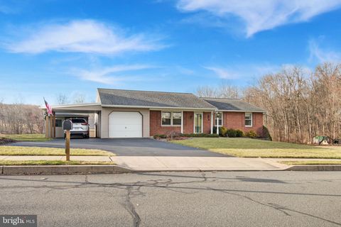 Photo of 220 N MUDDY CREEK RD, DENVER, PA 17517 (MLS # PALA2029660)