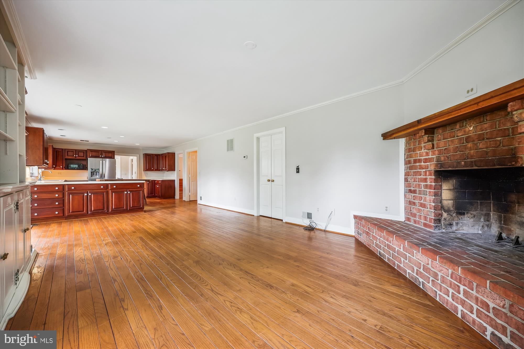 19709 GOLDEN VALLEY LANE
