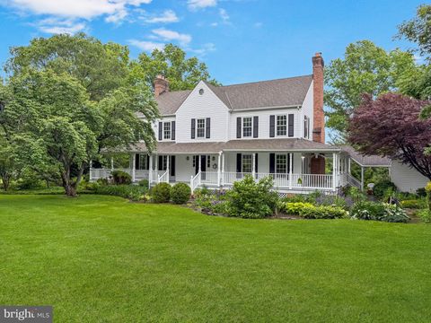 19709 GOLDEN VALLEY LANE BROOKEVILLE MD 20833