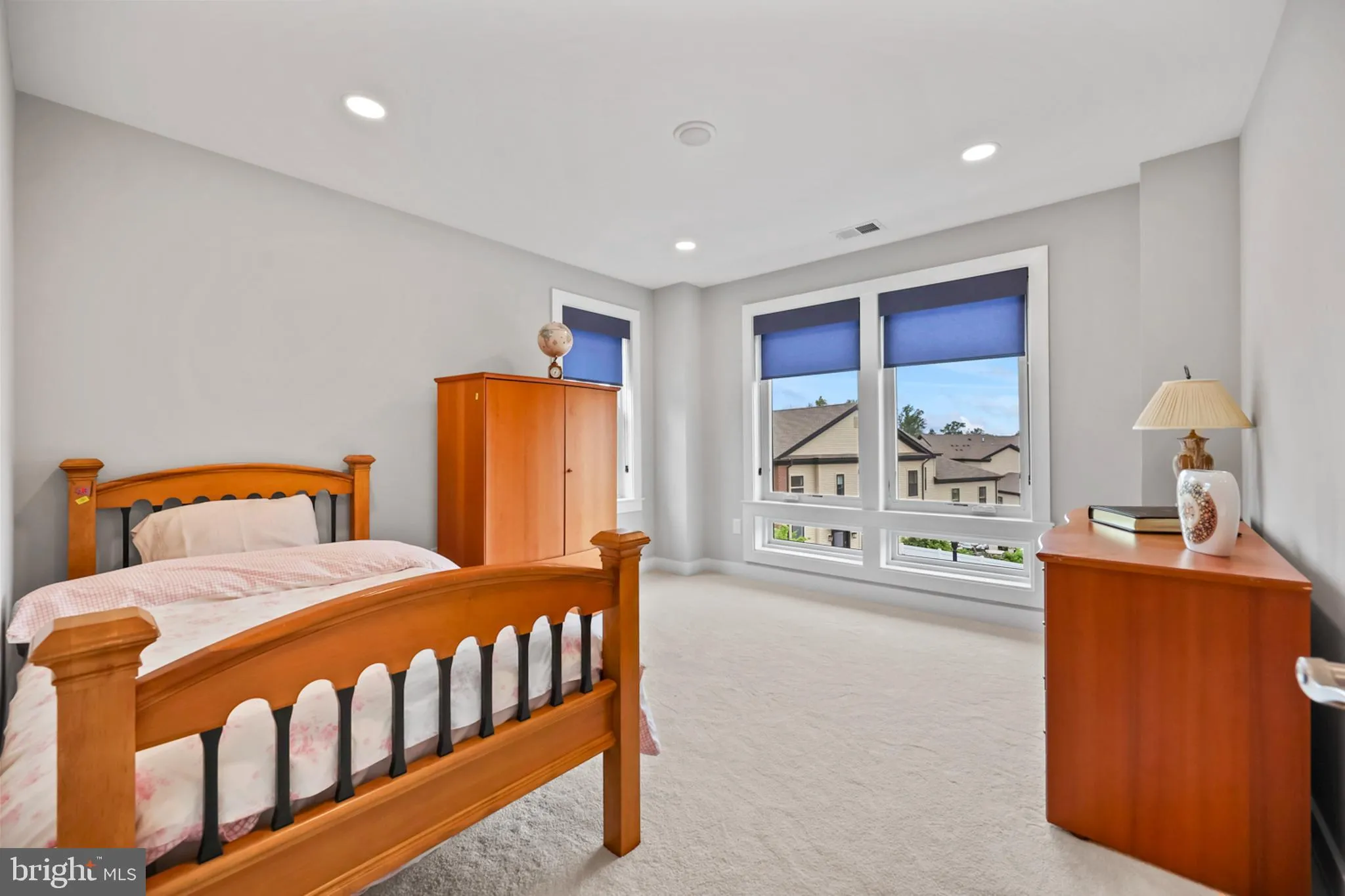 Skillman, New Jersey 08558, United States, 4 Bedrooms Bedrooms, ,5 BathroomsBathrooms,Residential,Active,157664