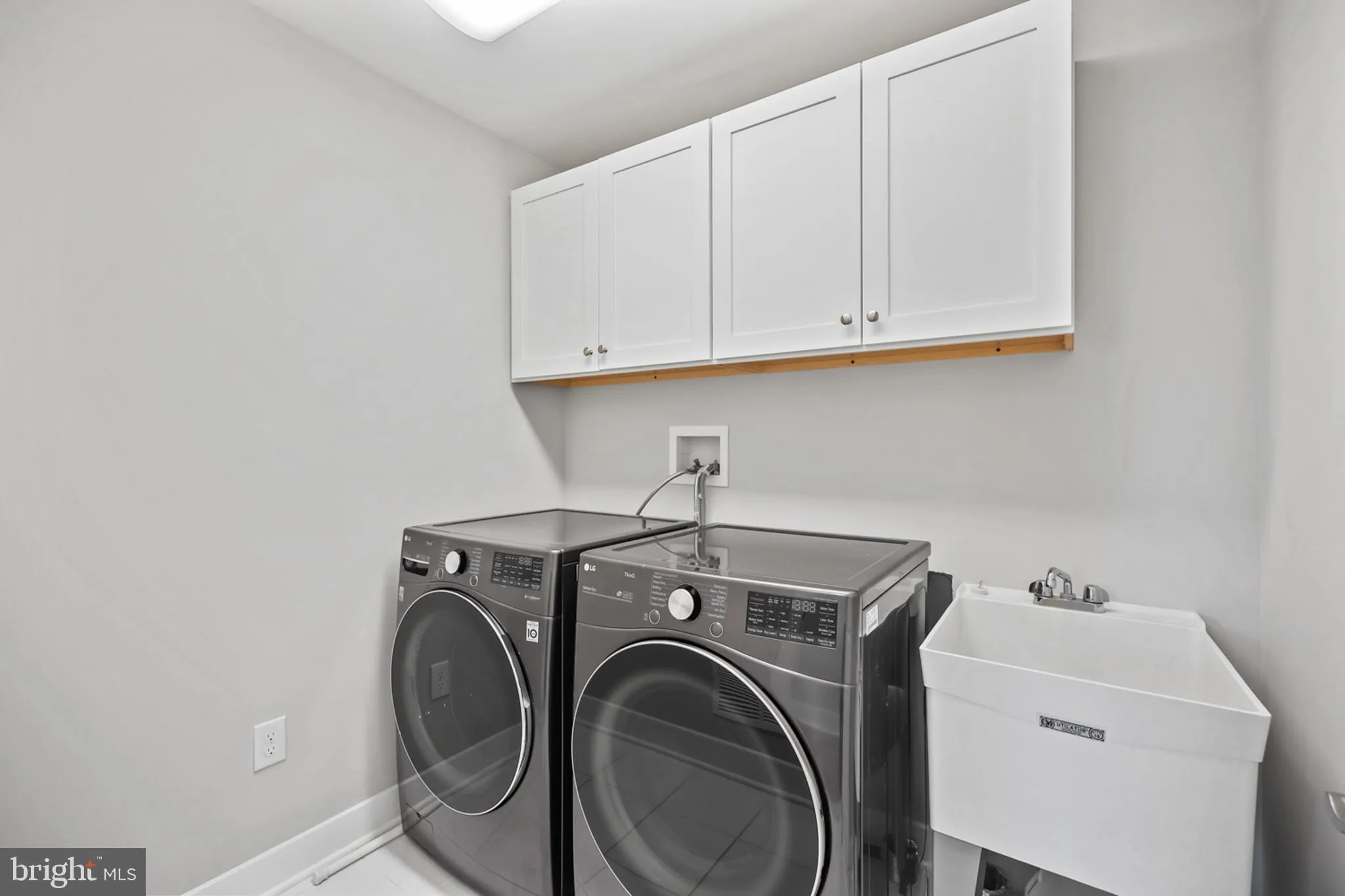 Skillman, New Jersey 08558, United States, 4 Bedrooms Bedrooms, ,5 BathroomsBathrooms,Residential,Active,157664