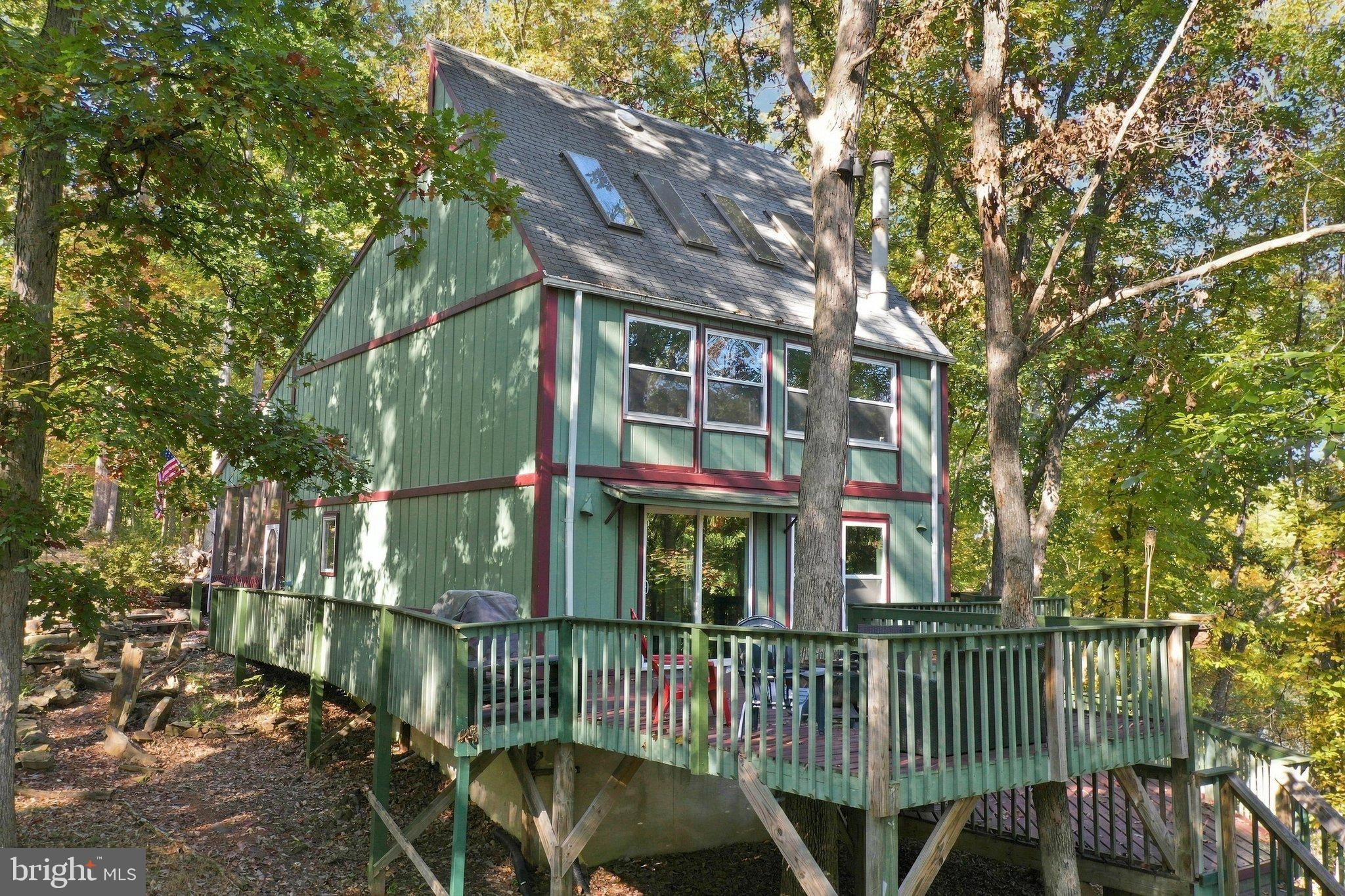 306 TANAGER LANE