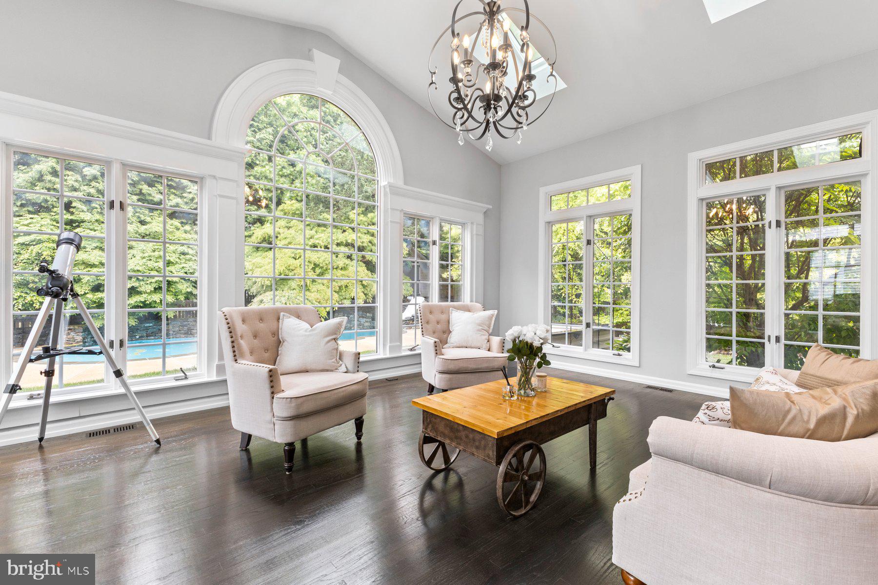 KINGS BRIDGE - Residential