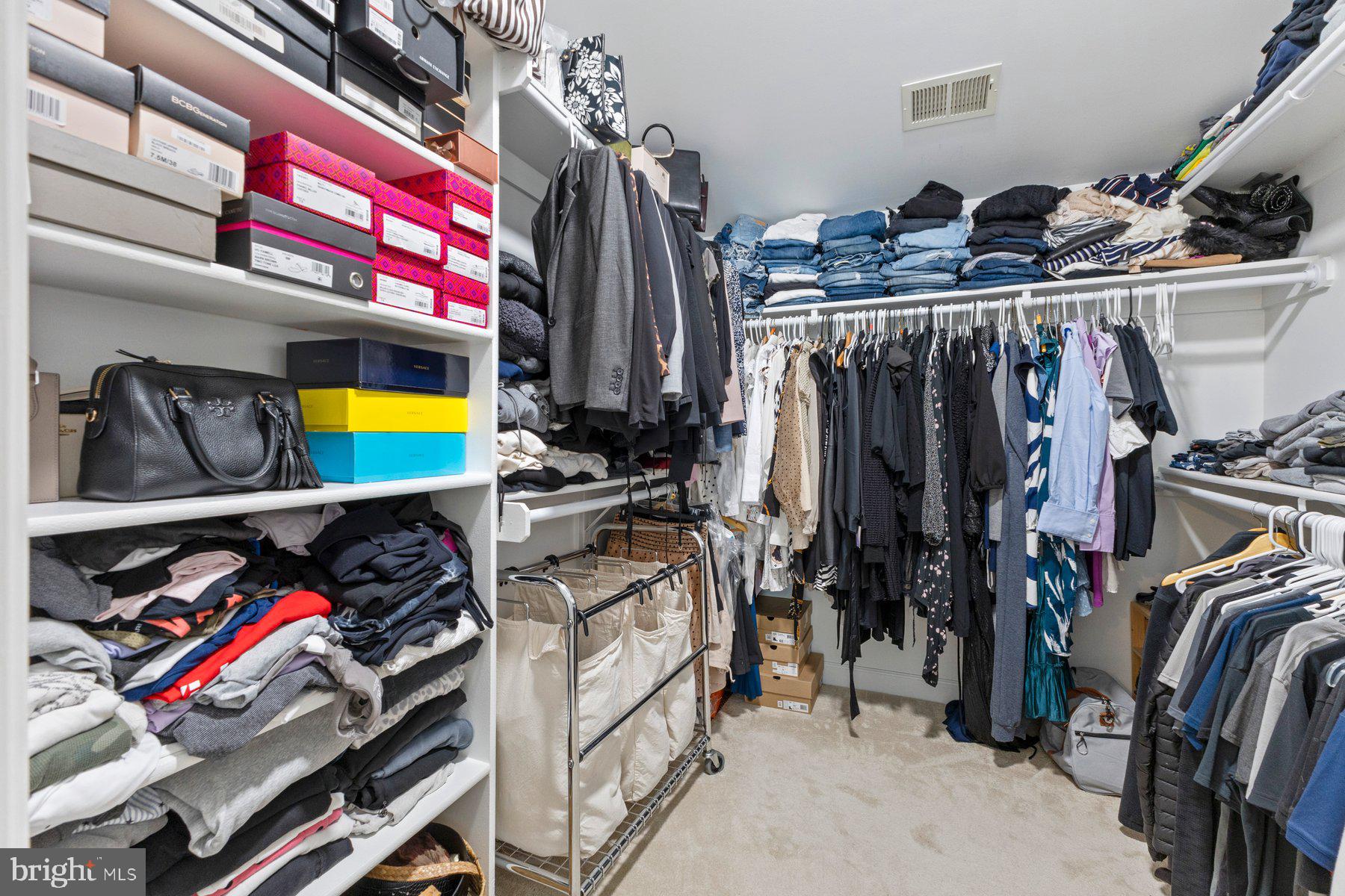 KINGS BRIDGE - Residential