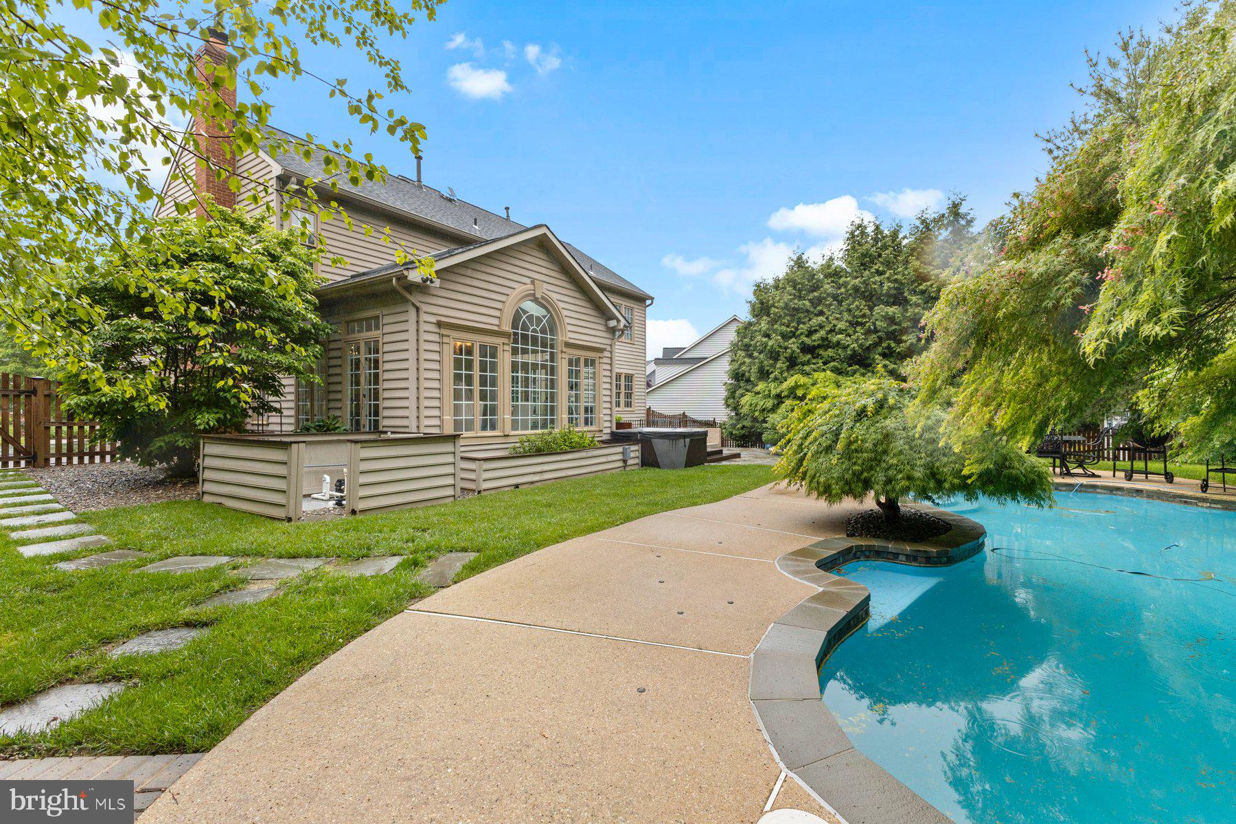 KINGS BRIDGE - Residential