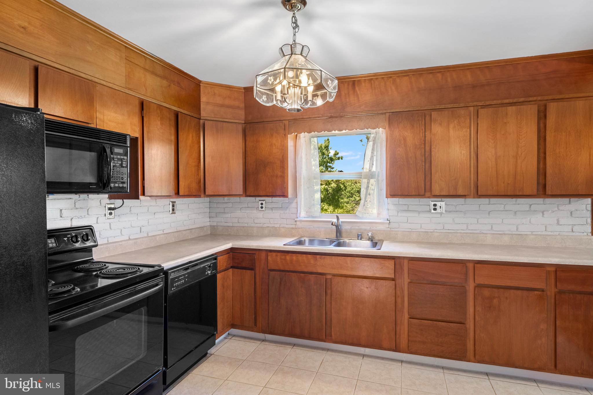 CAVALIER HEIGHTS - Residential