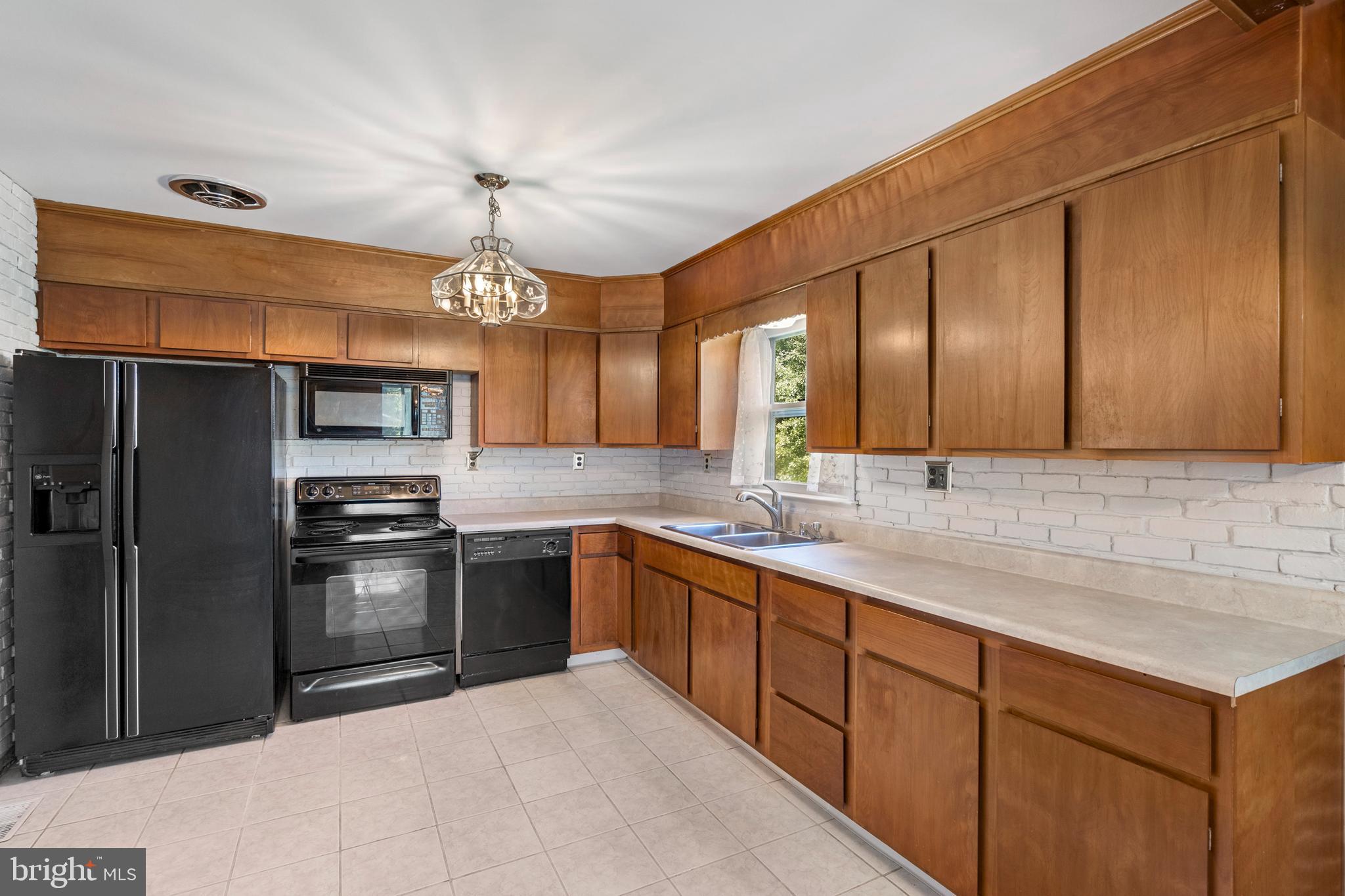 CAVALIER HEIGHTS - Residential