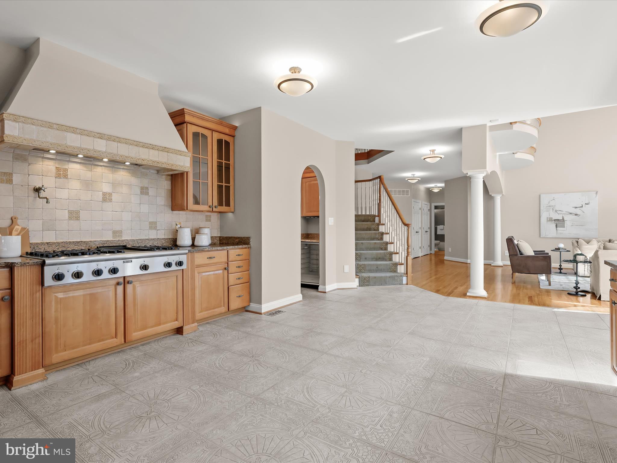 PIKESVILLE - Residential