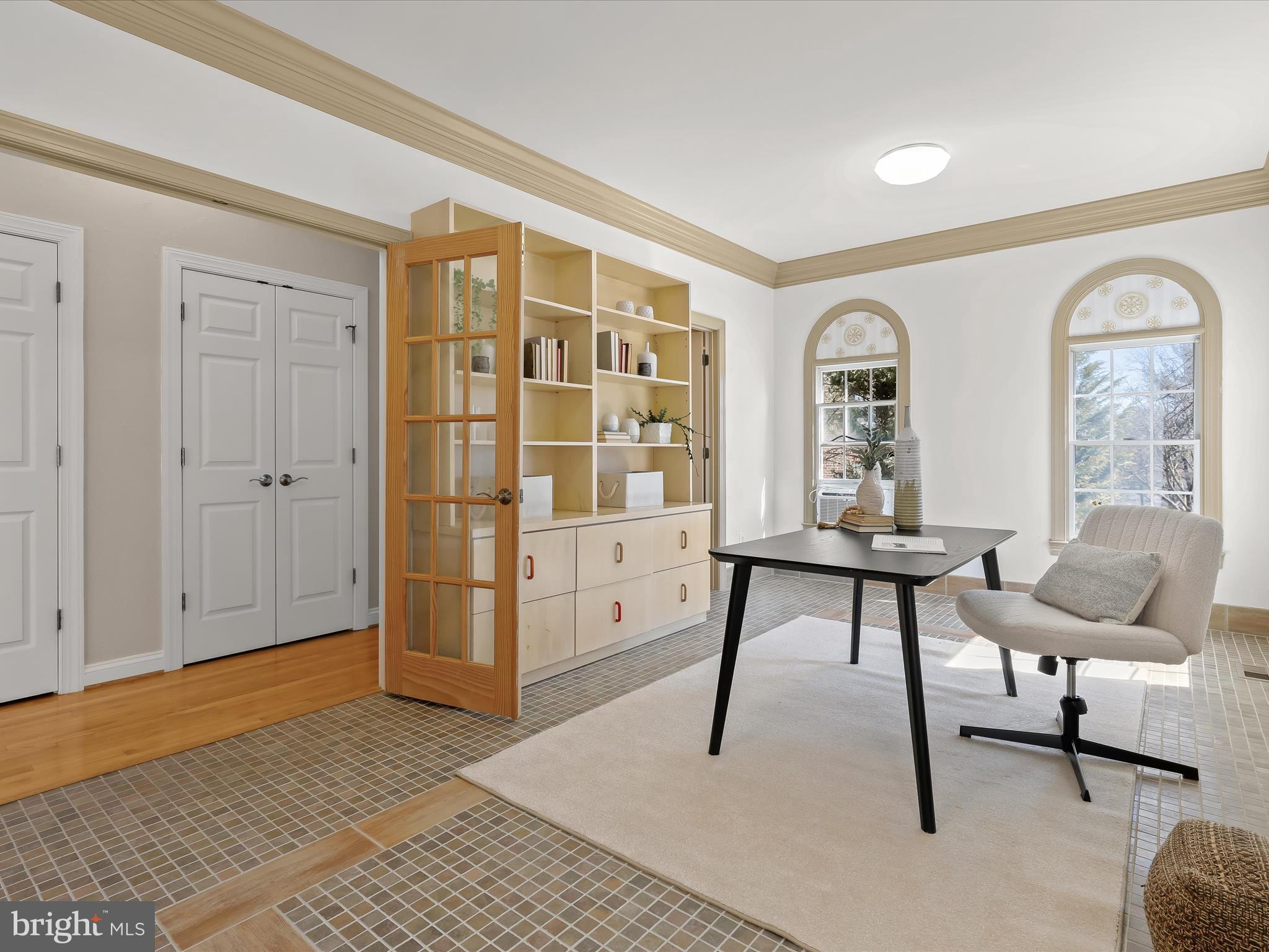 PIKESVILLE - Residential