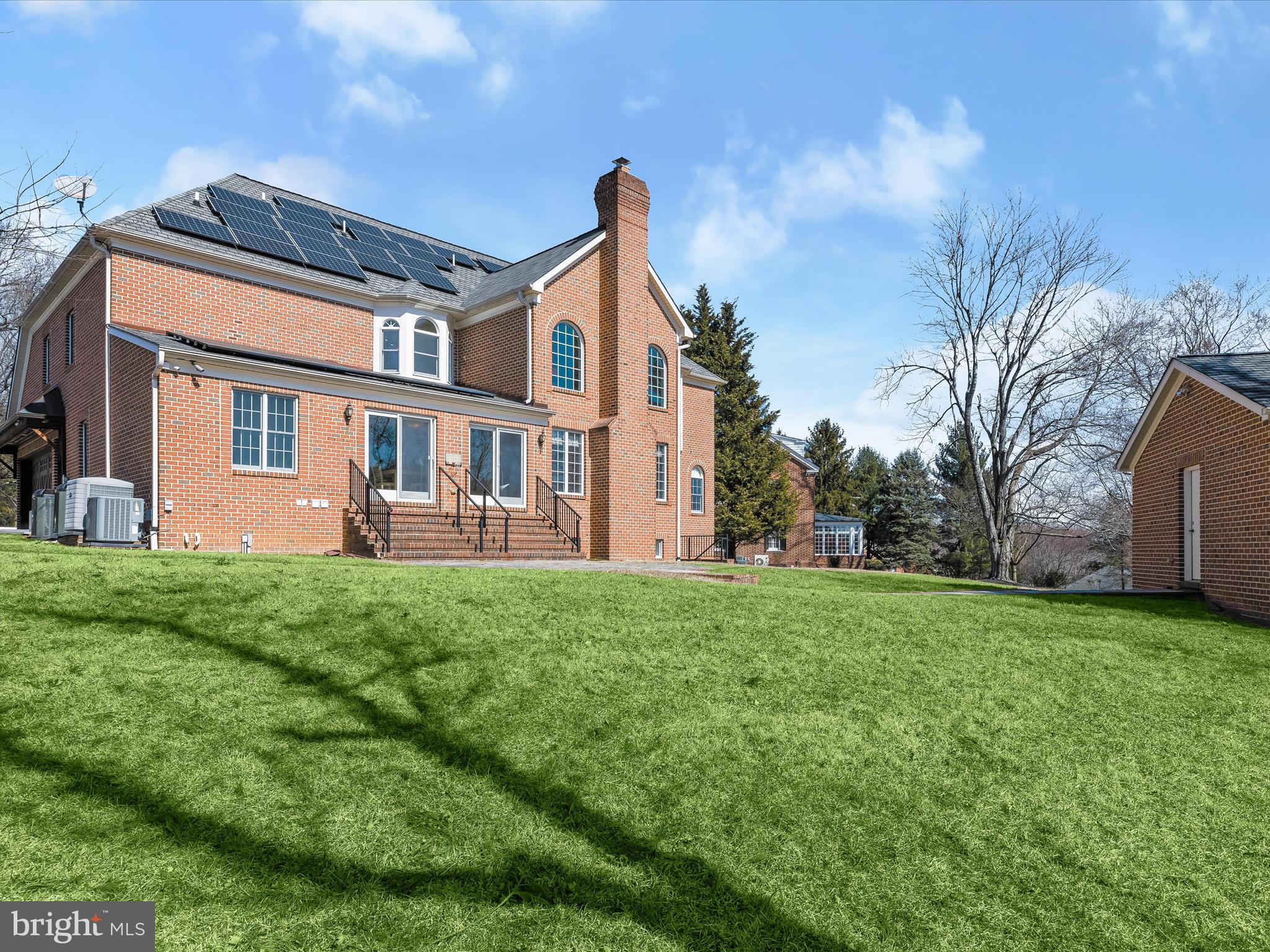 PIKESVILLE - Residential