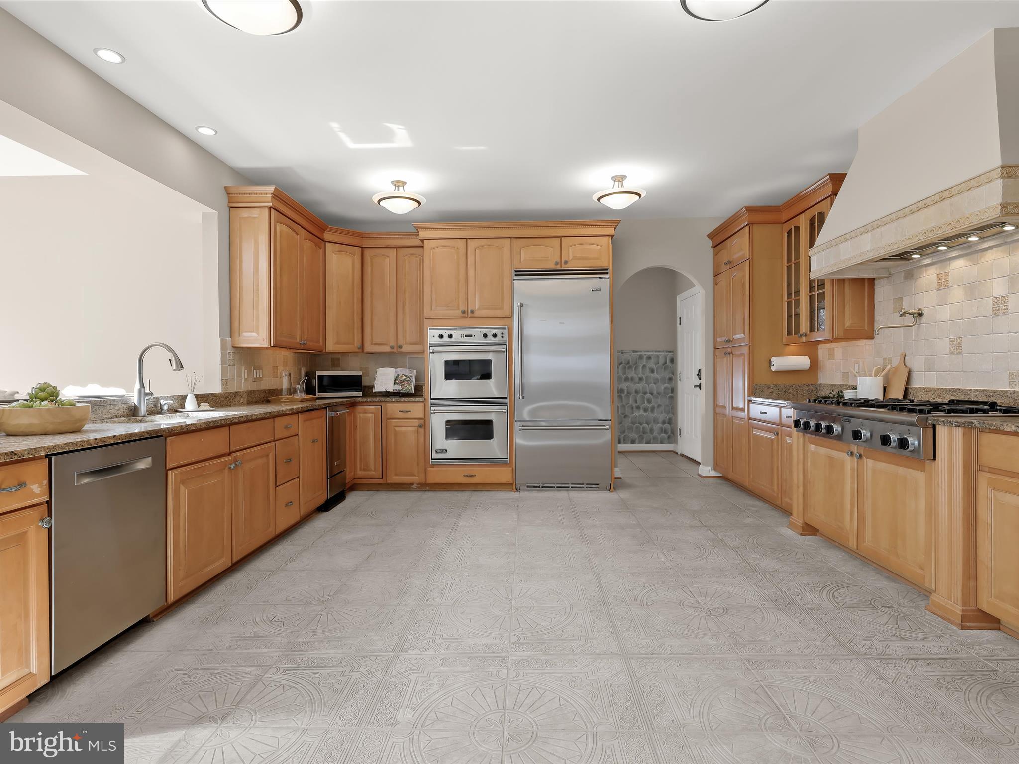 PIKESVILLE - Residential