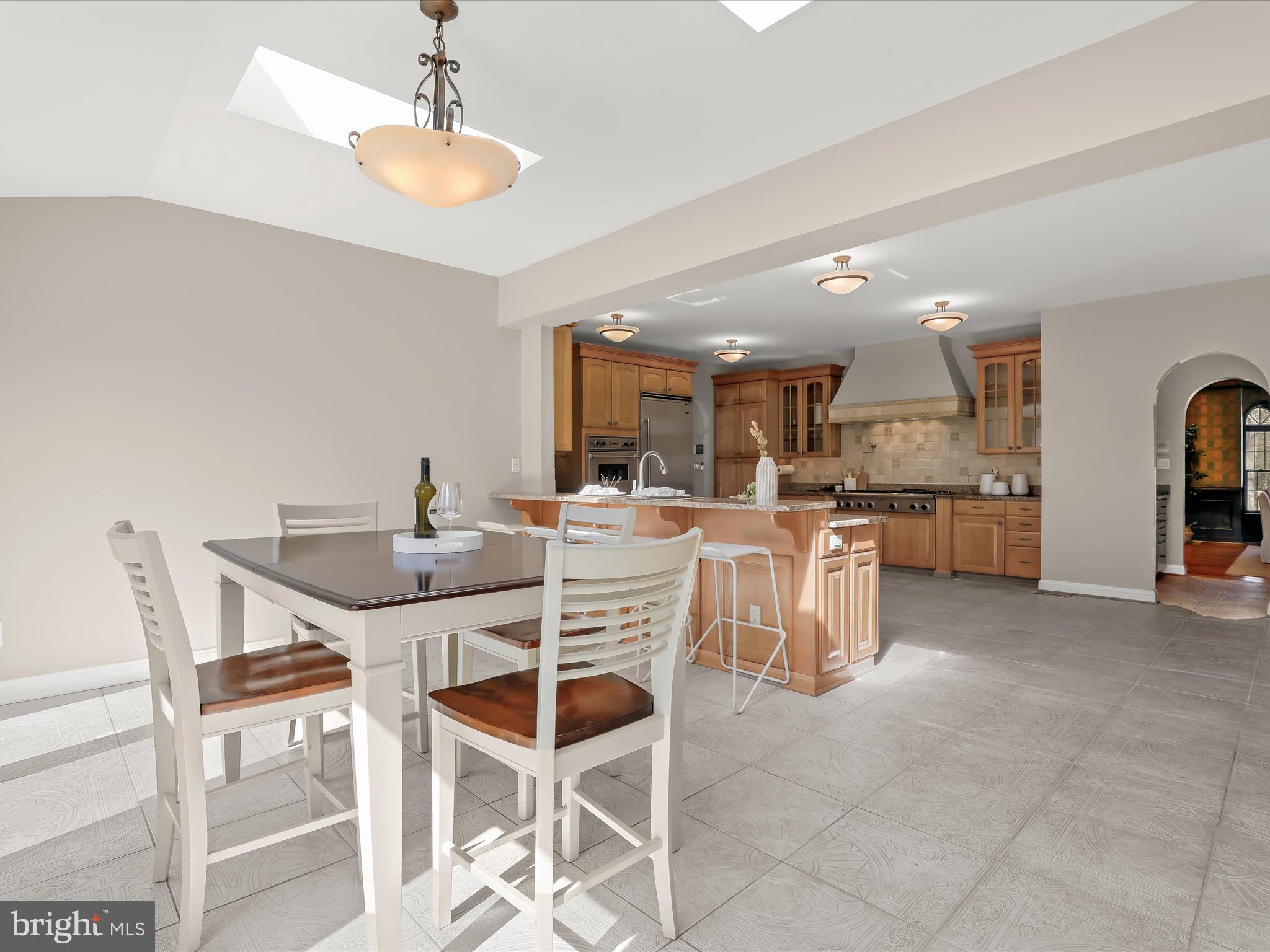 PIKESVILLE - Residential