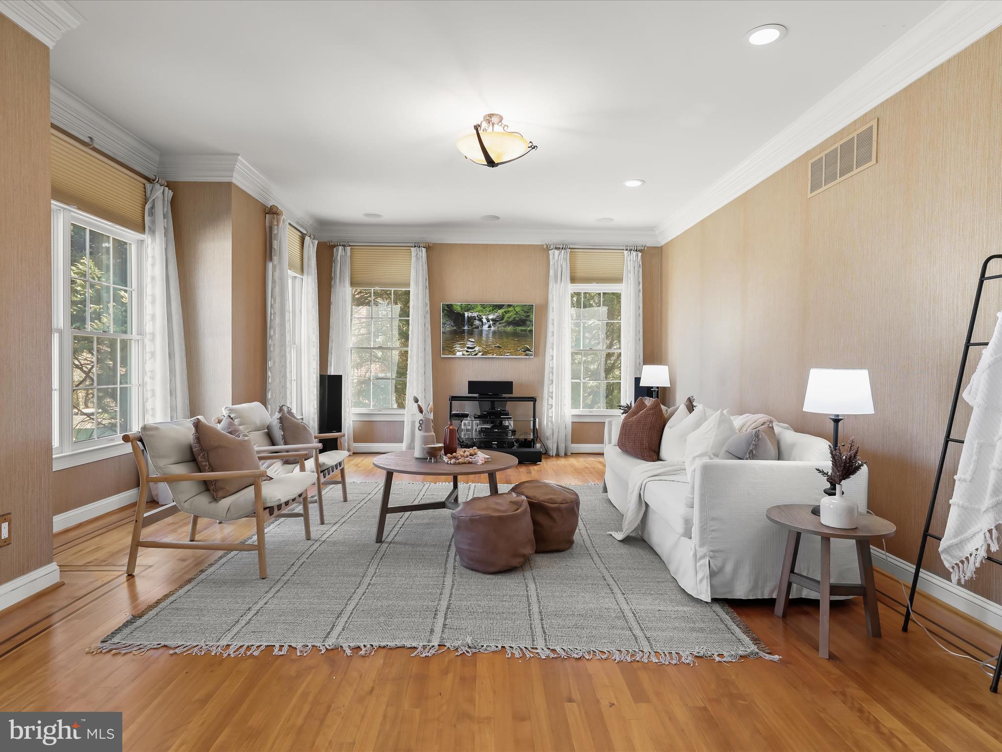 PIKESVILLE - Residential