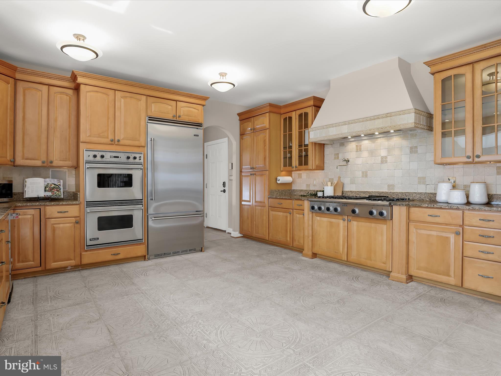 PIKESVILLE - Residential