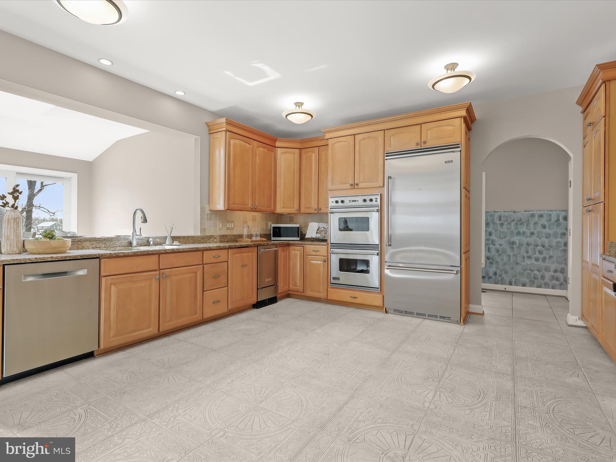 PIKESVILLE - Residential