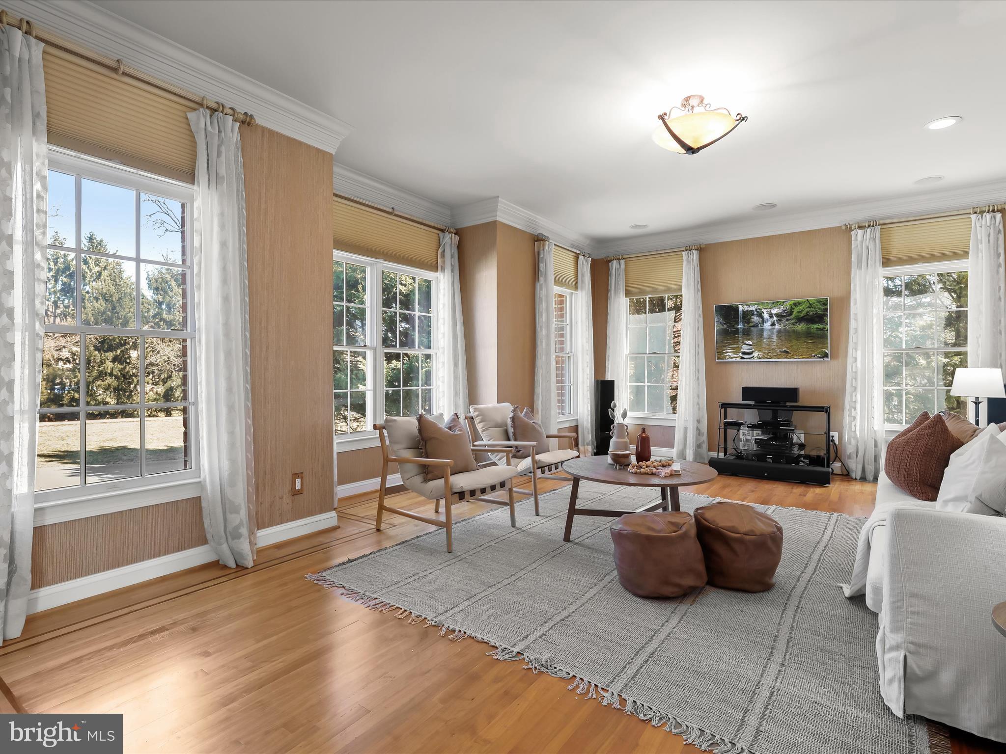 PIKESVILLE - Residential