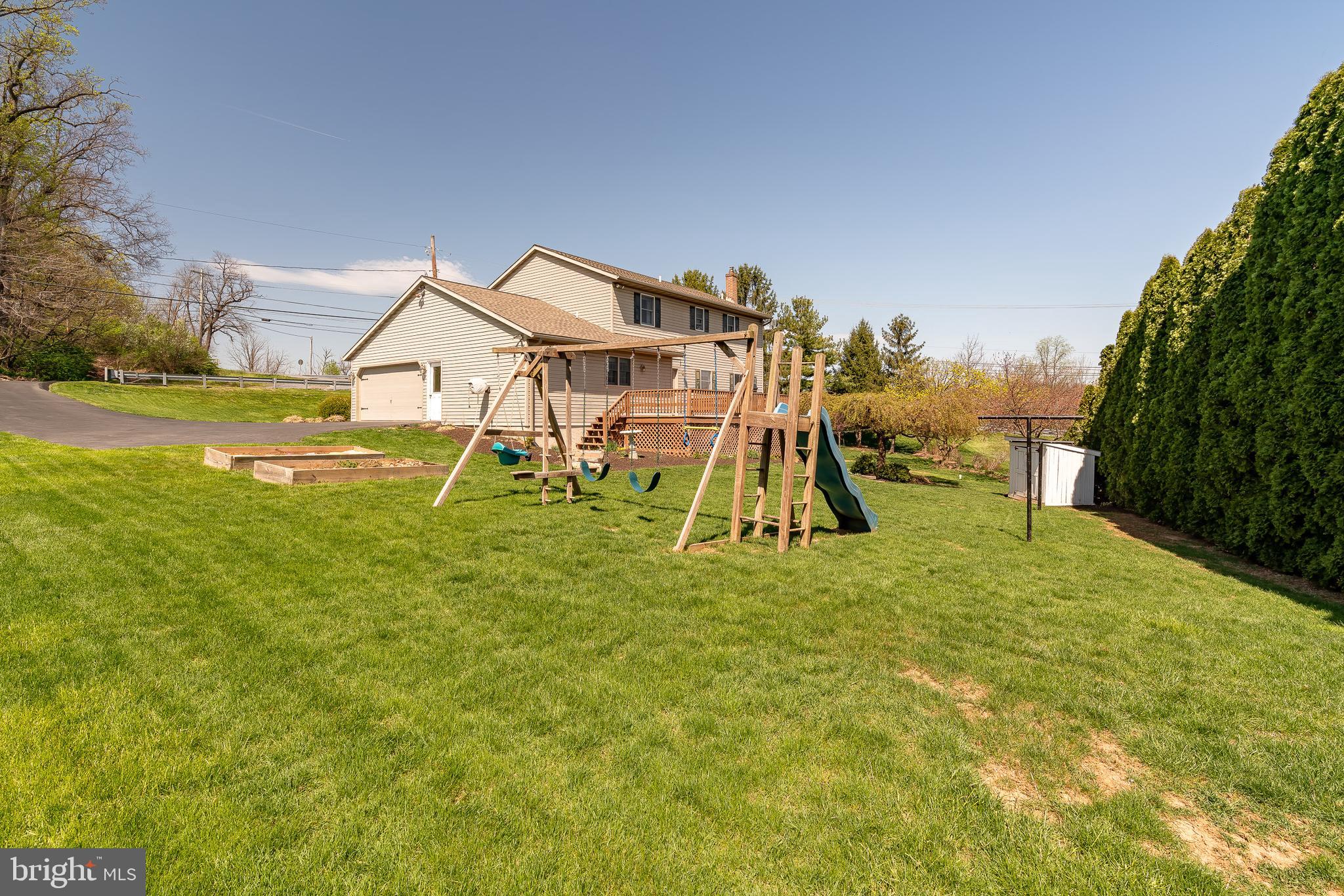 CLAY MANOR - Residential