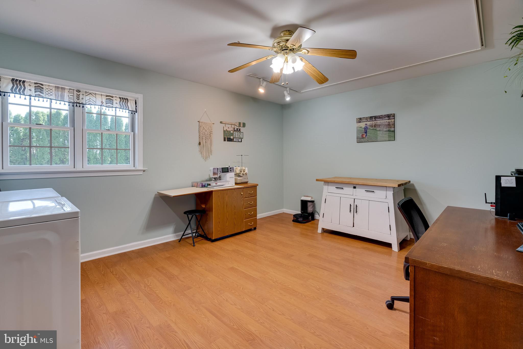 CLAY MANOR - Residential