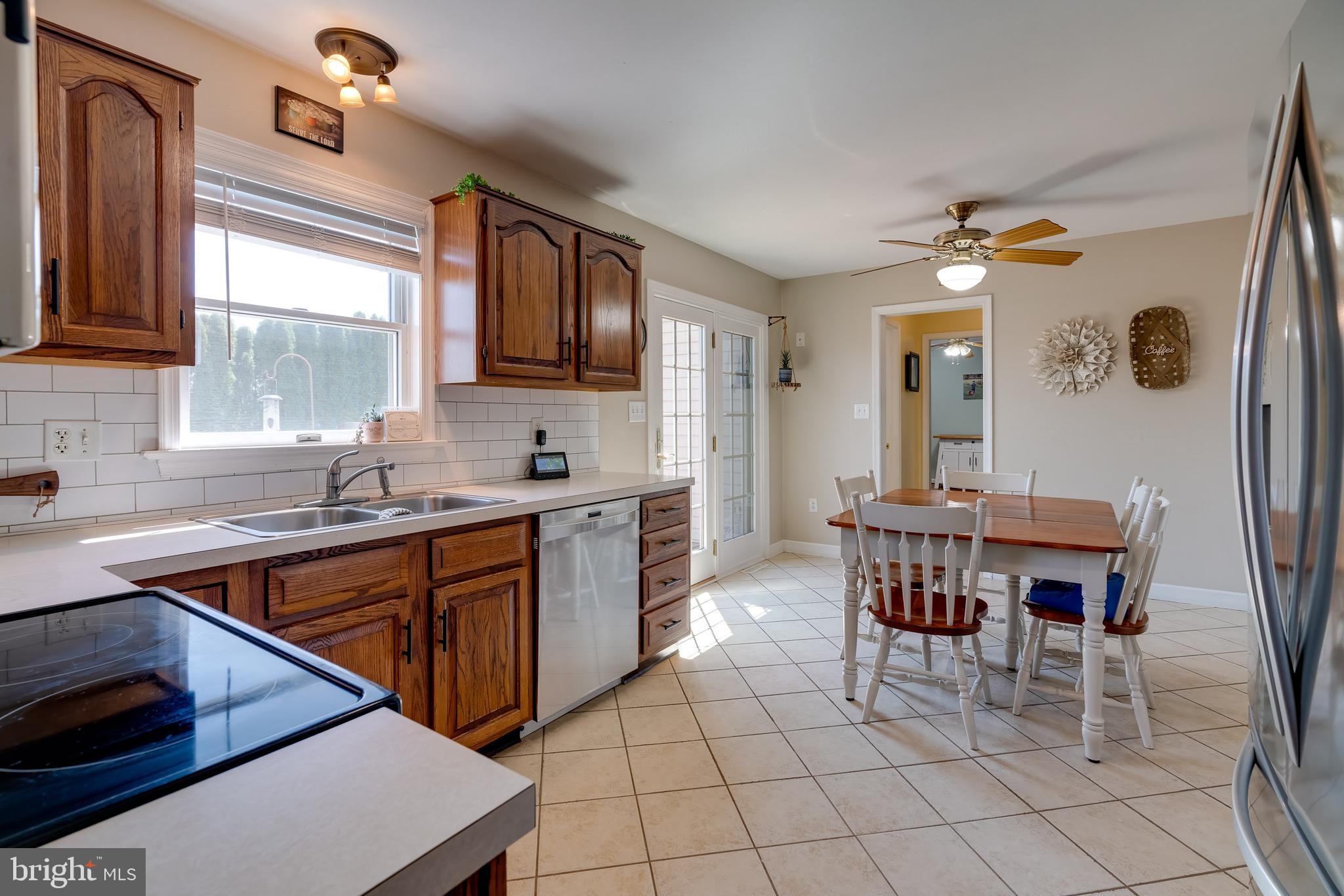 CLAY MANOR - Residential