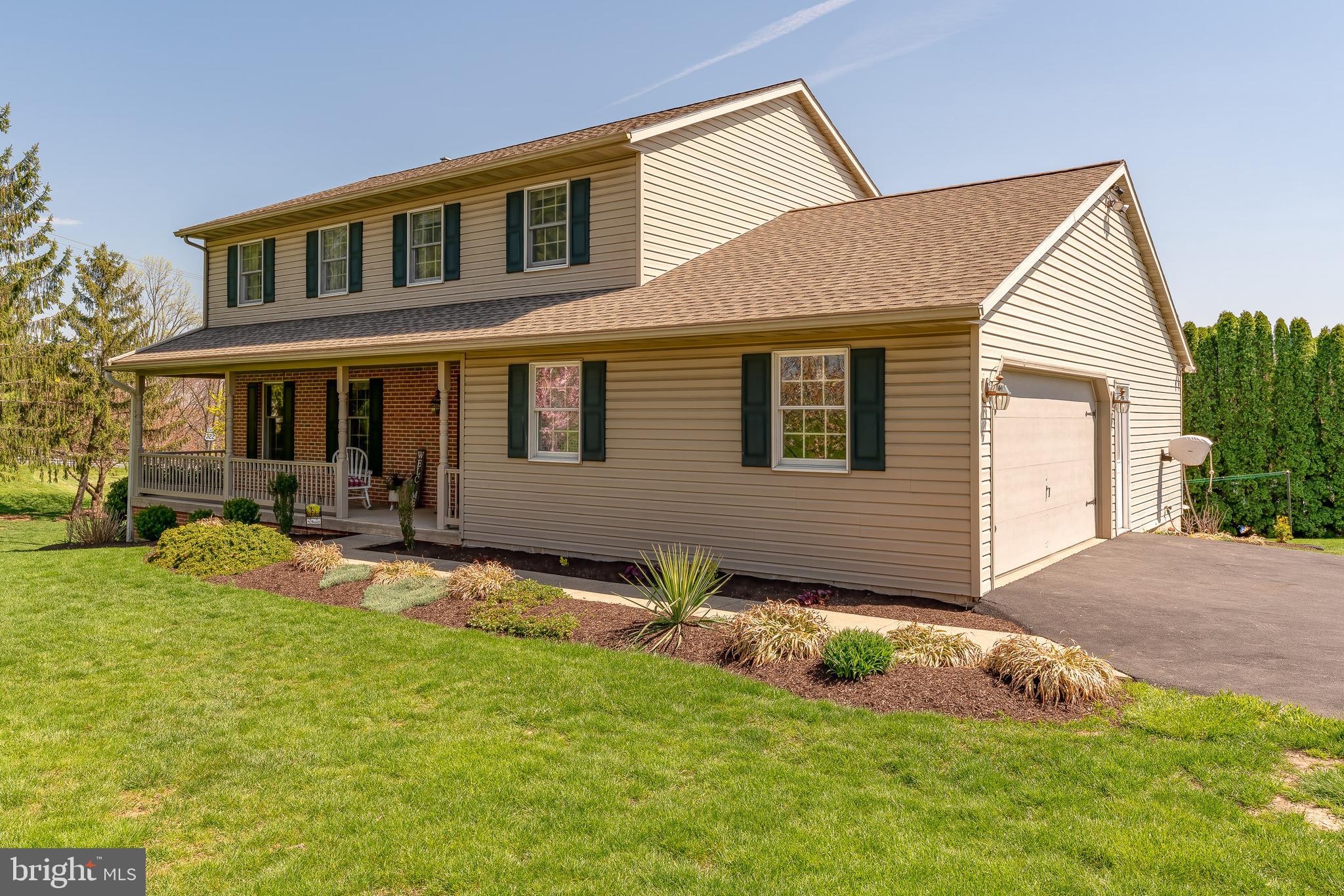 CLAY MANOR - Residential