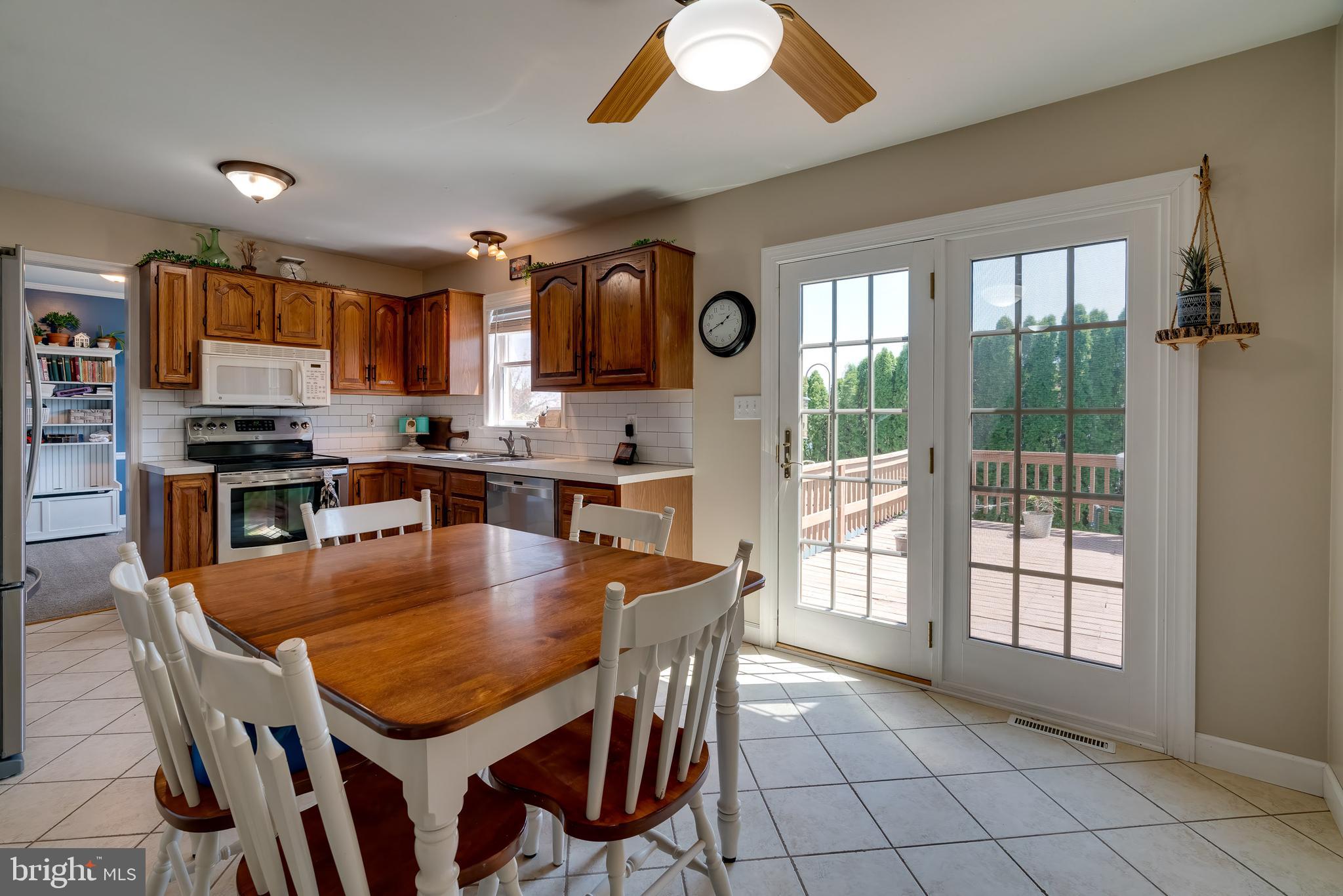 CLAY MANOR - Residential