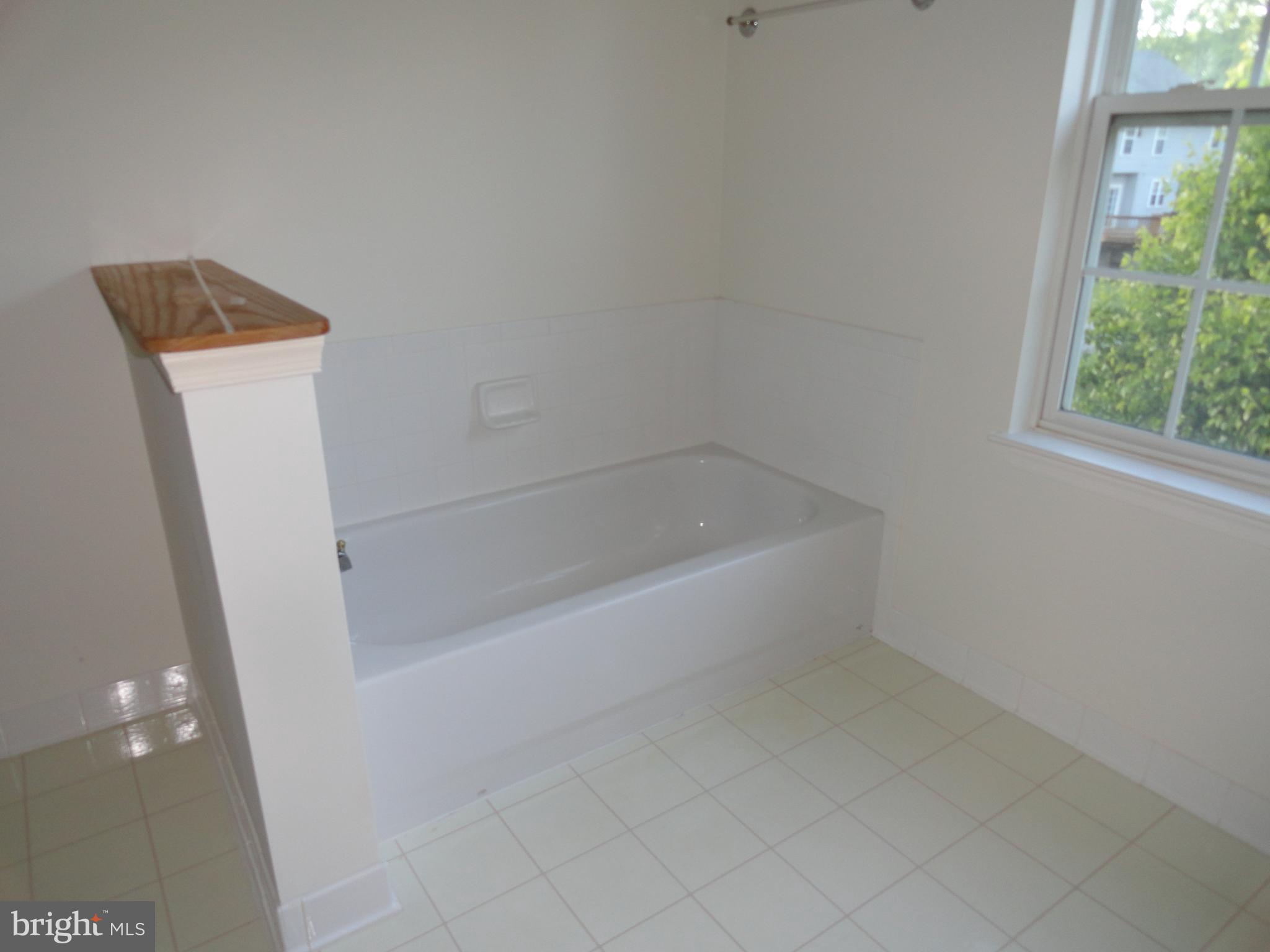 CHERRY CREEK OVERLOOK - Residential Lease