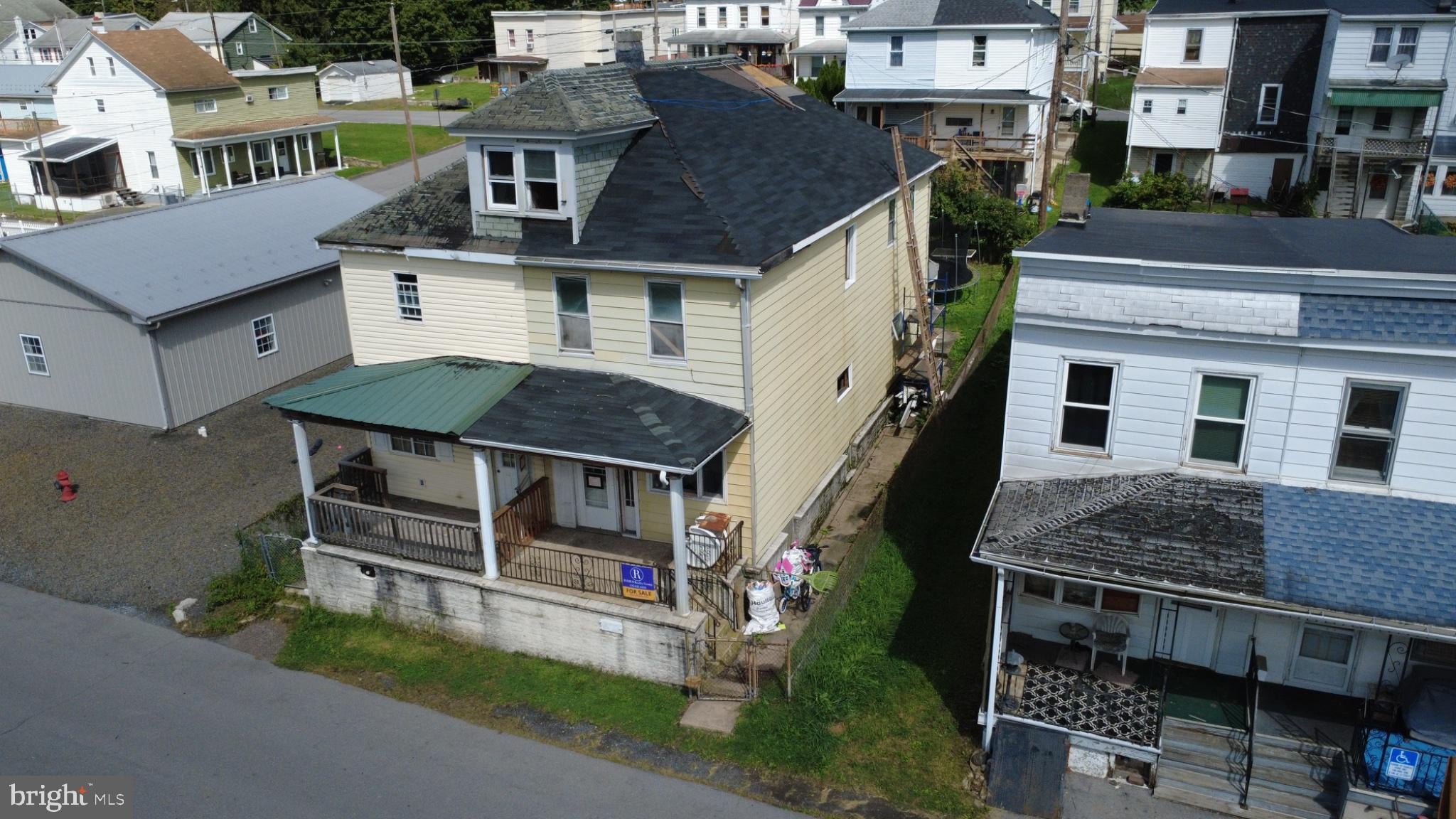 138 RAILROAD STREET