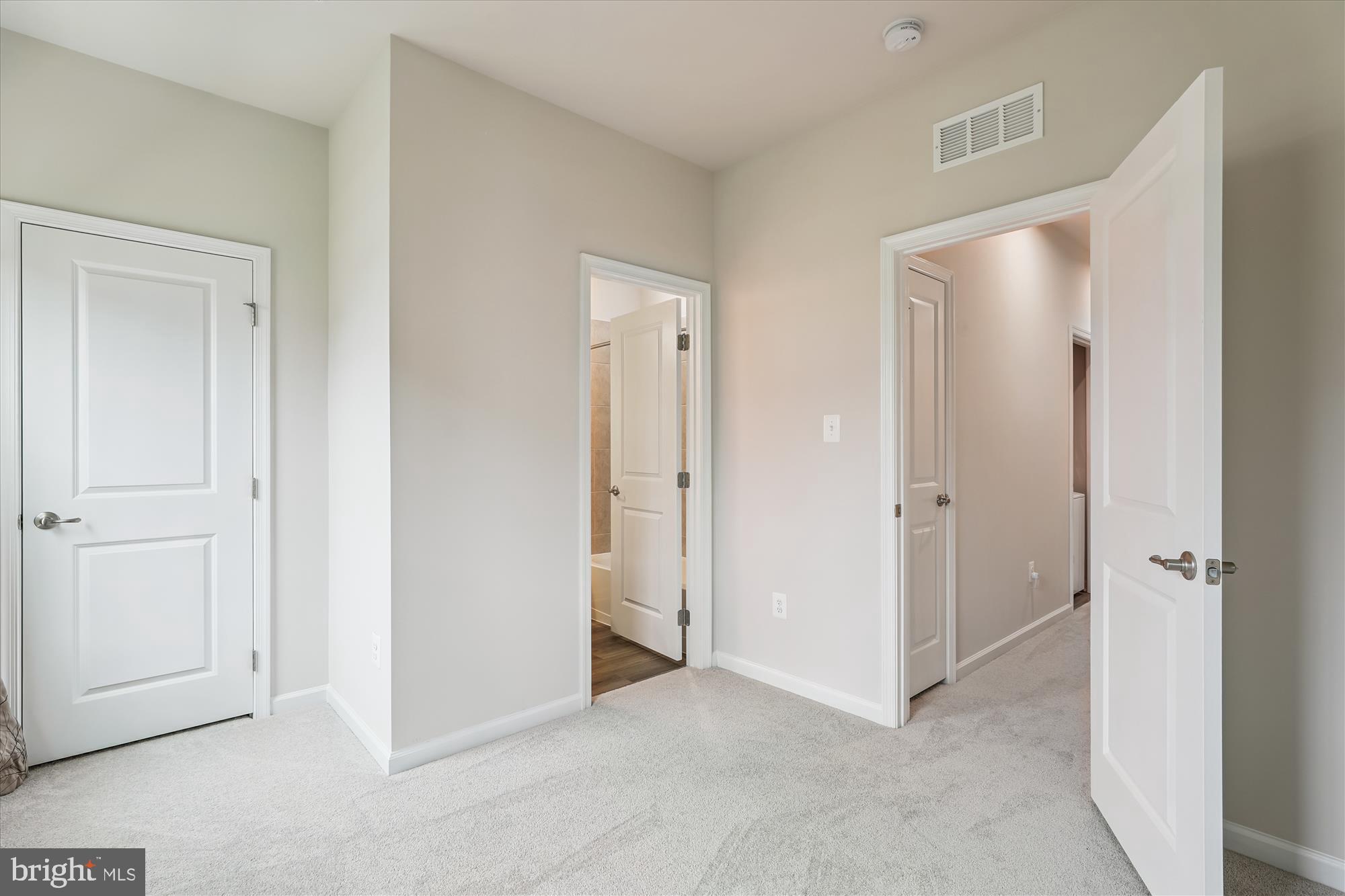 PARKSIDE - Residential