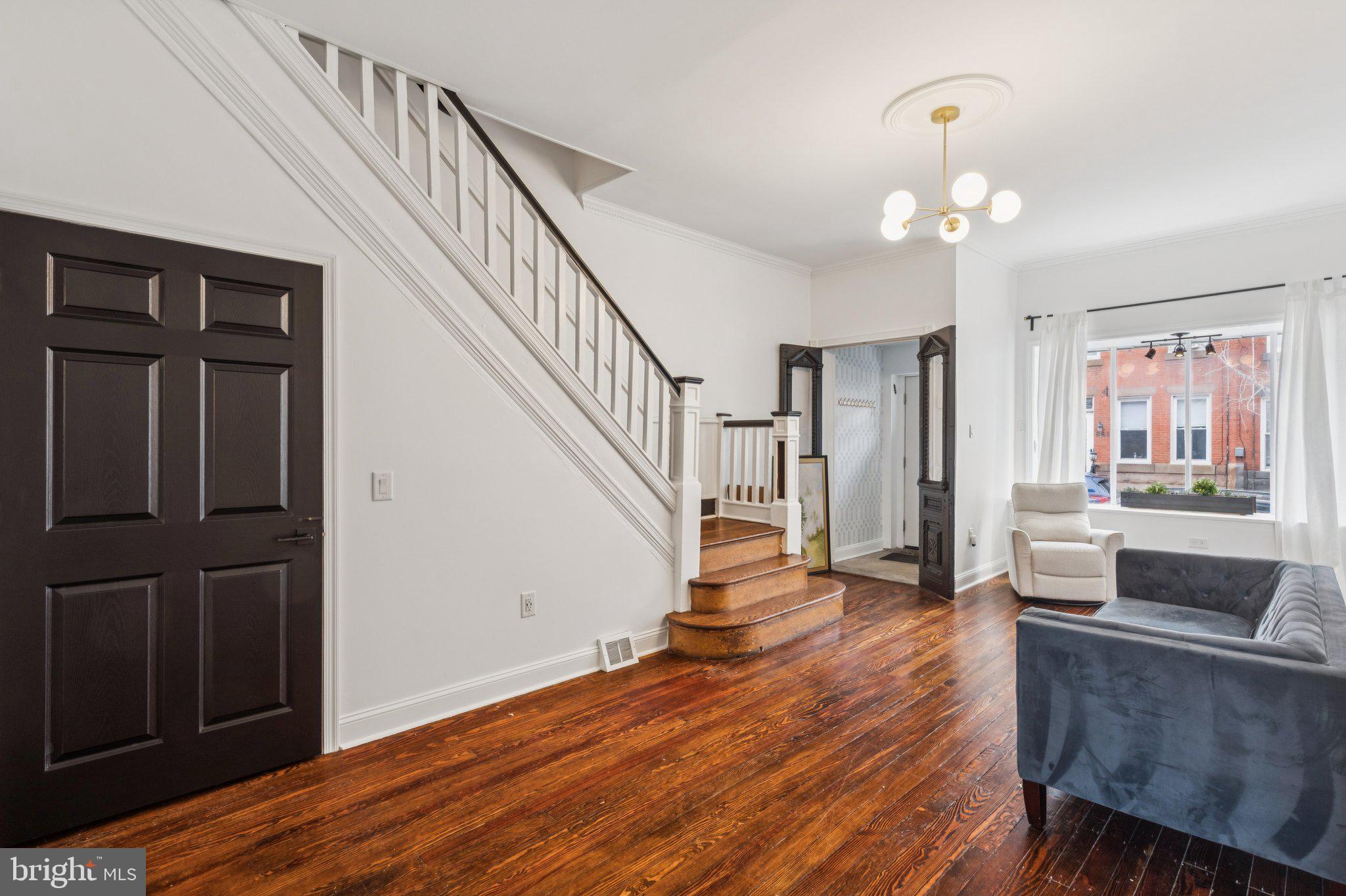 850 E THOMPSON STREET