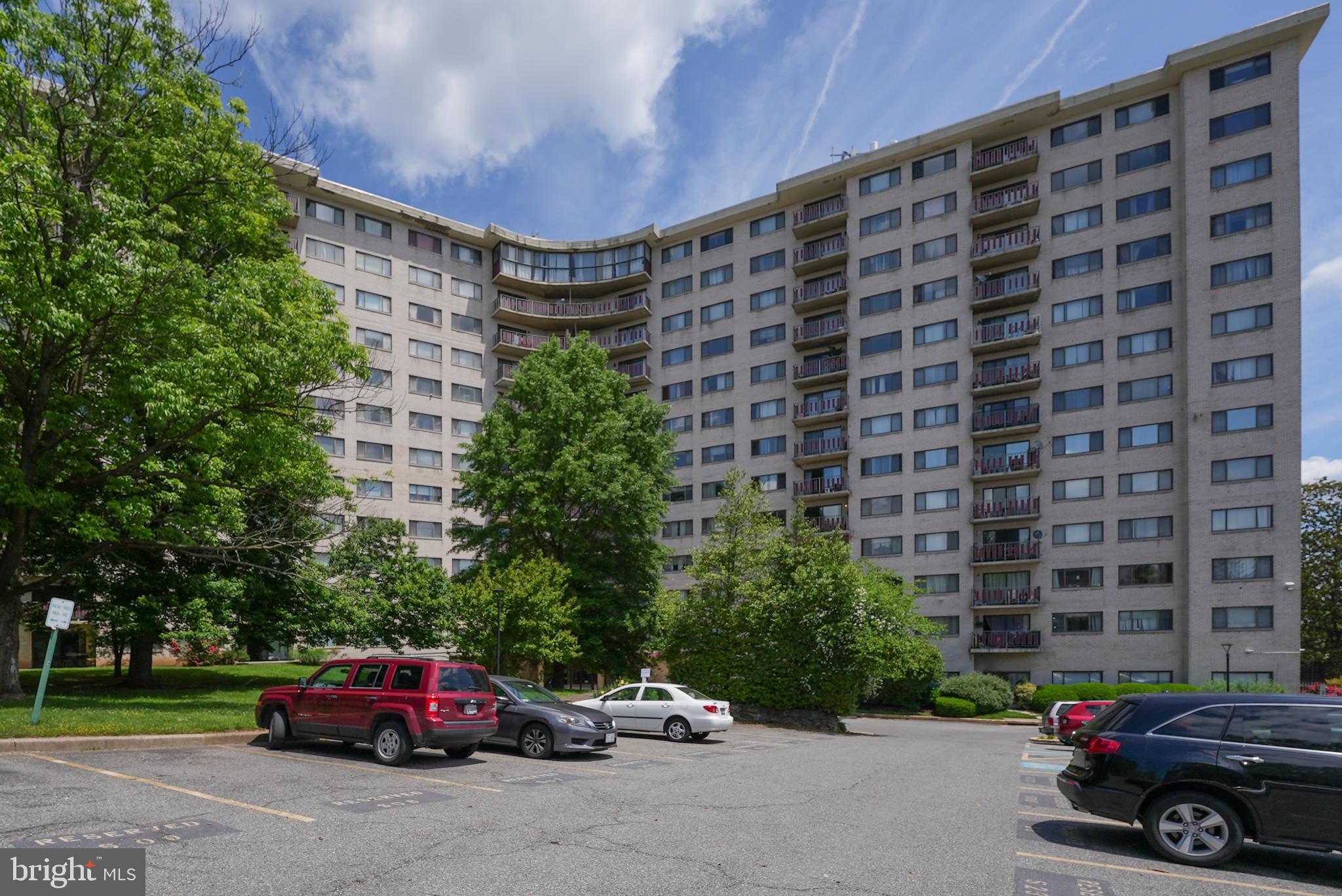 PINEWAY TOWERS - Residential