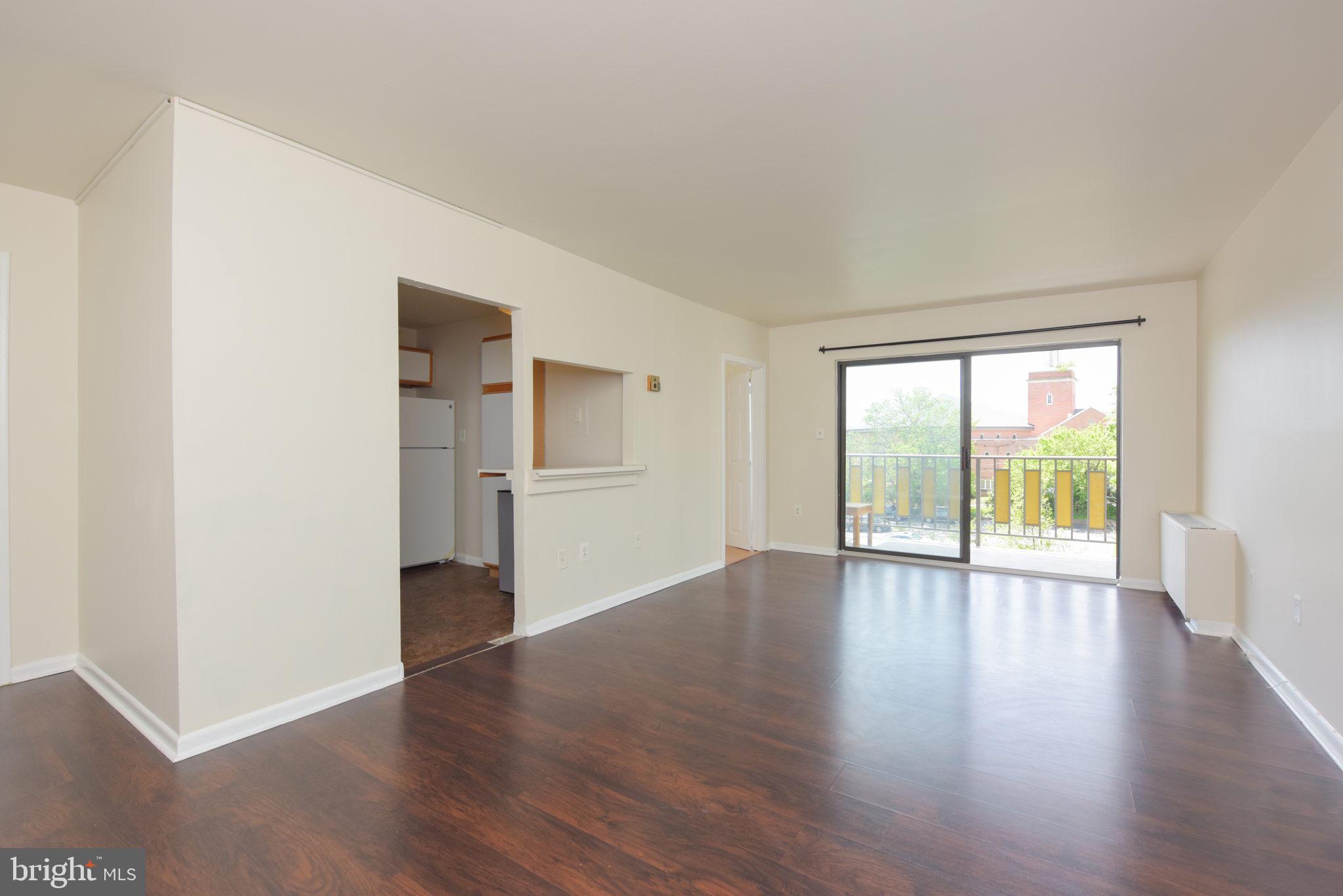 PINEWAY TOWERS - Residential