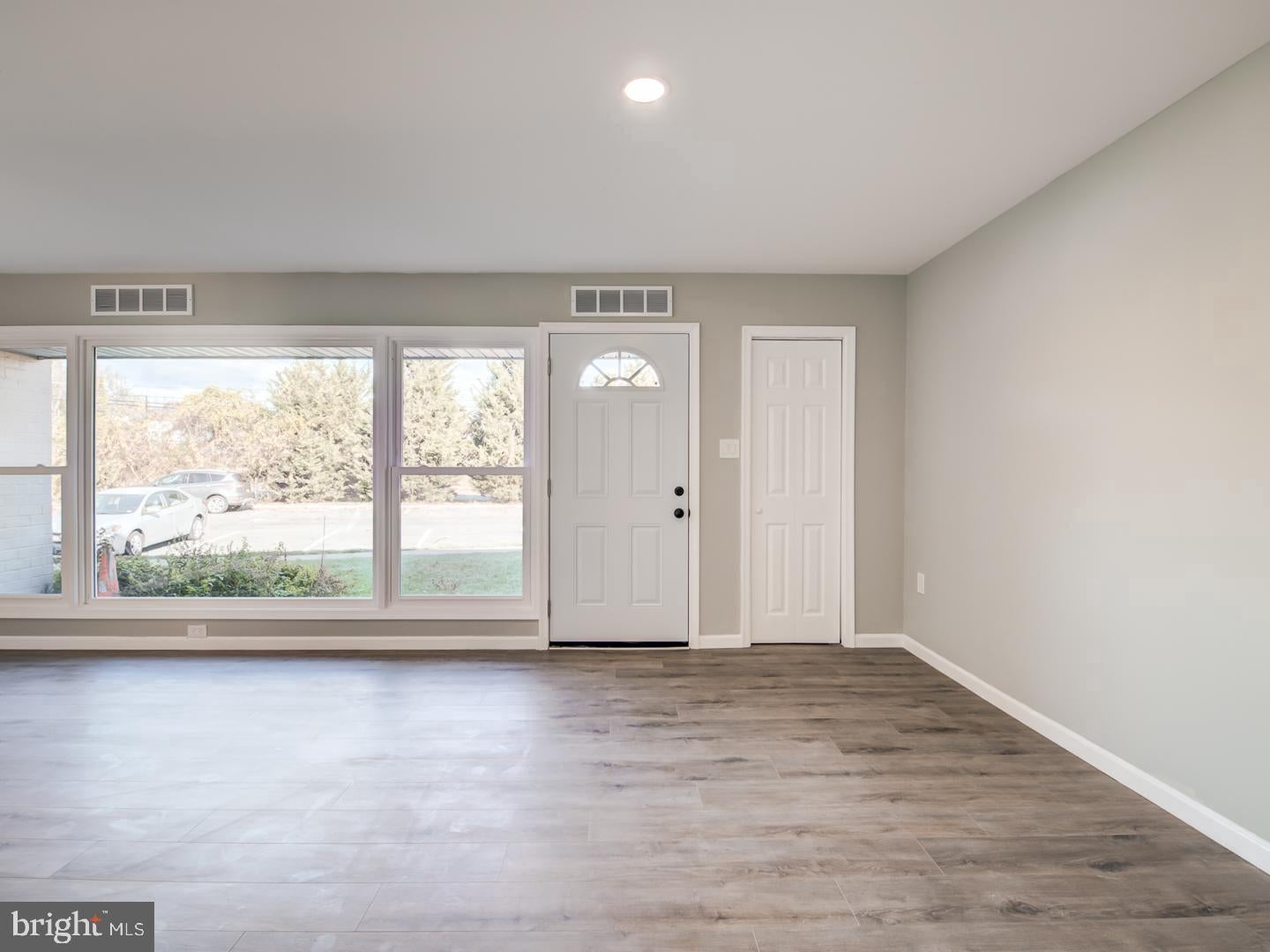 5021 AMERICANA DRIVE