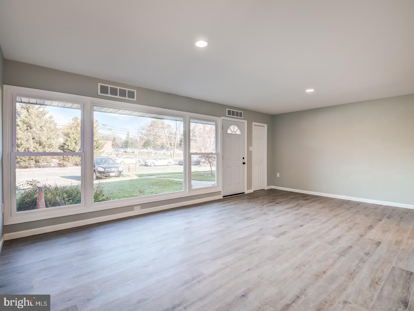 5021 AMERICANA DRIVE