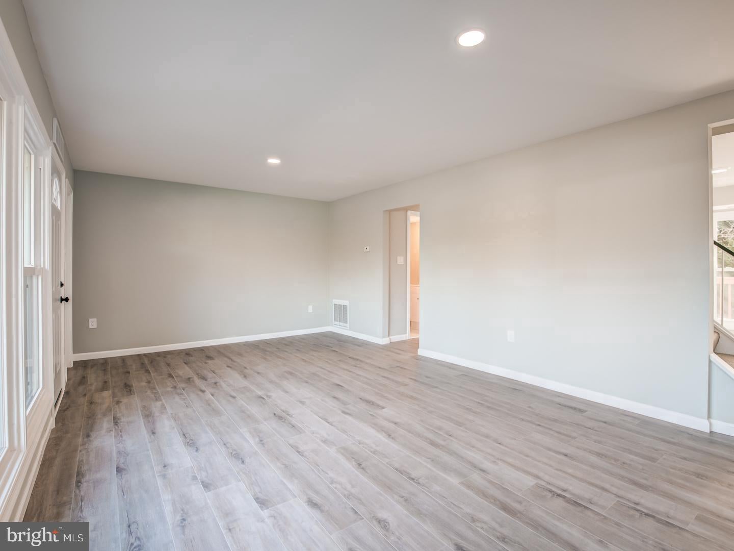 5021 AMERICANA DRIVE