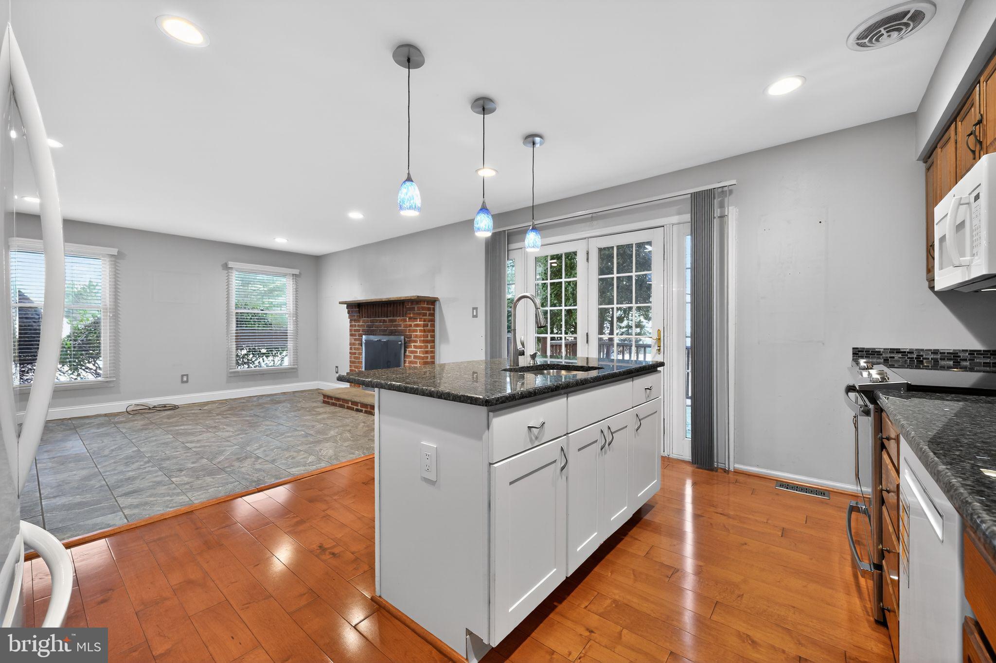 WISTER MEWS - Residential