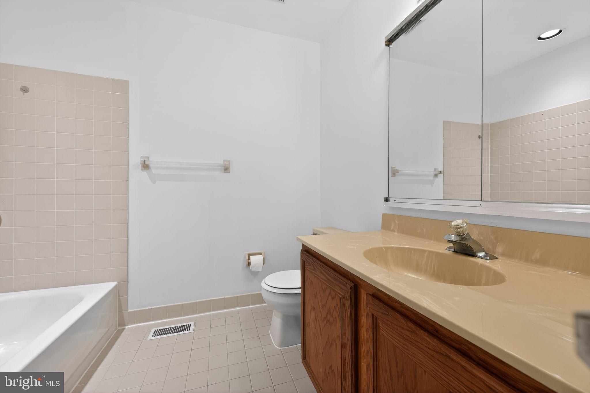 WISTER MEWS - Residential