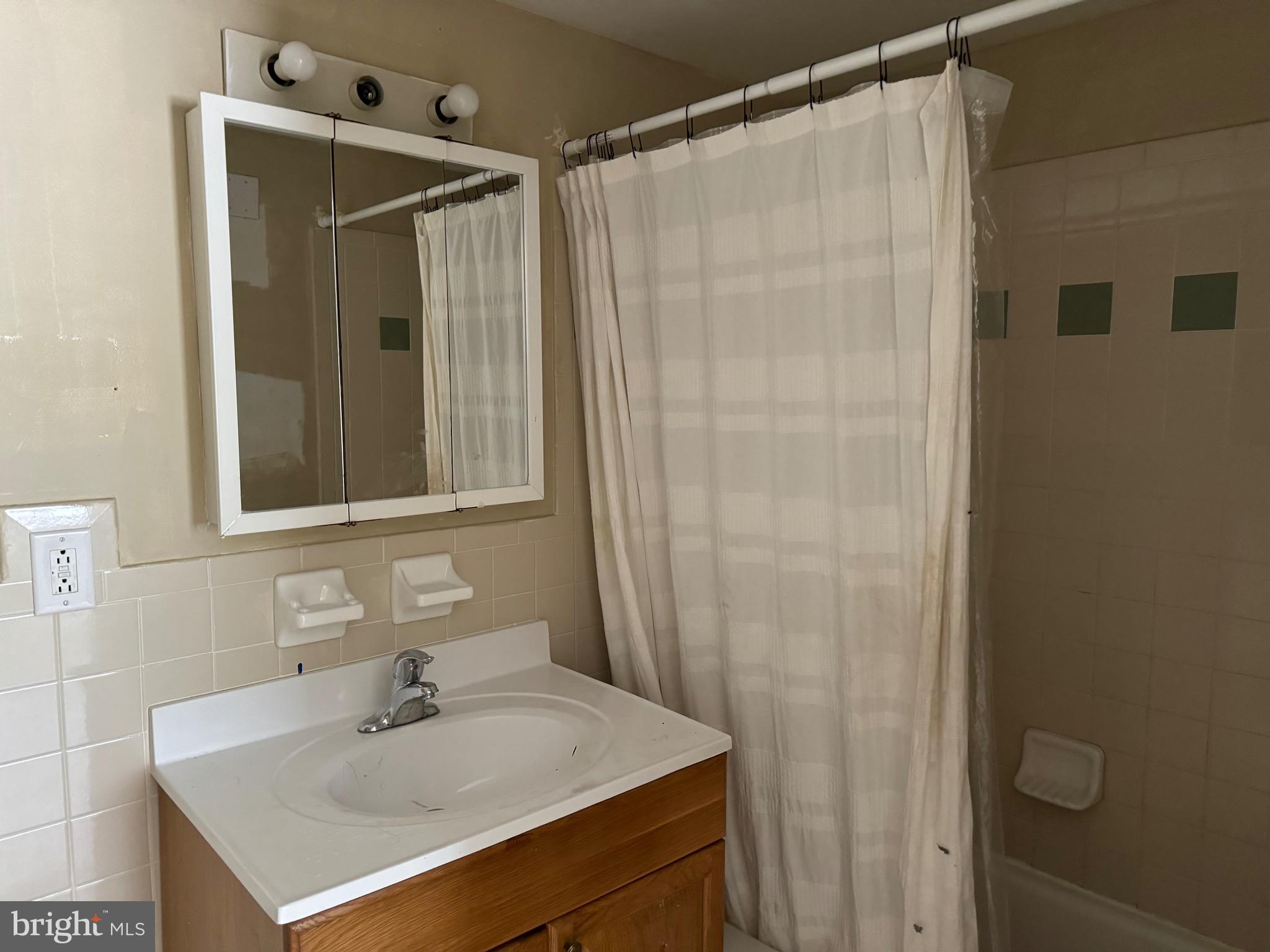 MAYFAIR - Residential