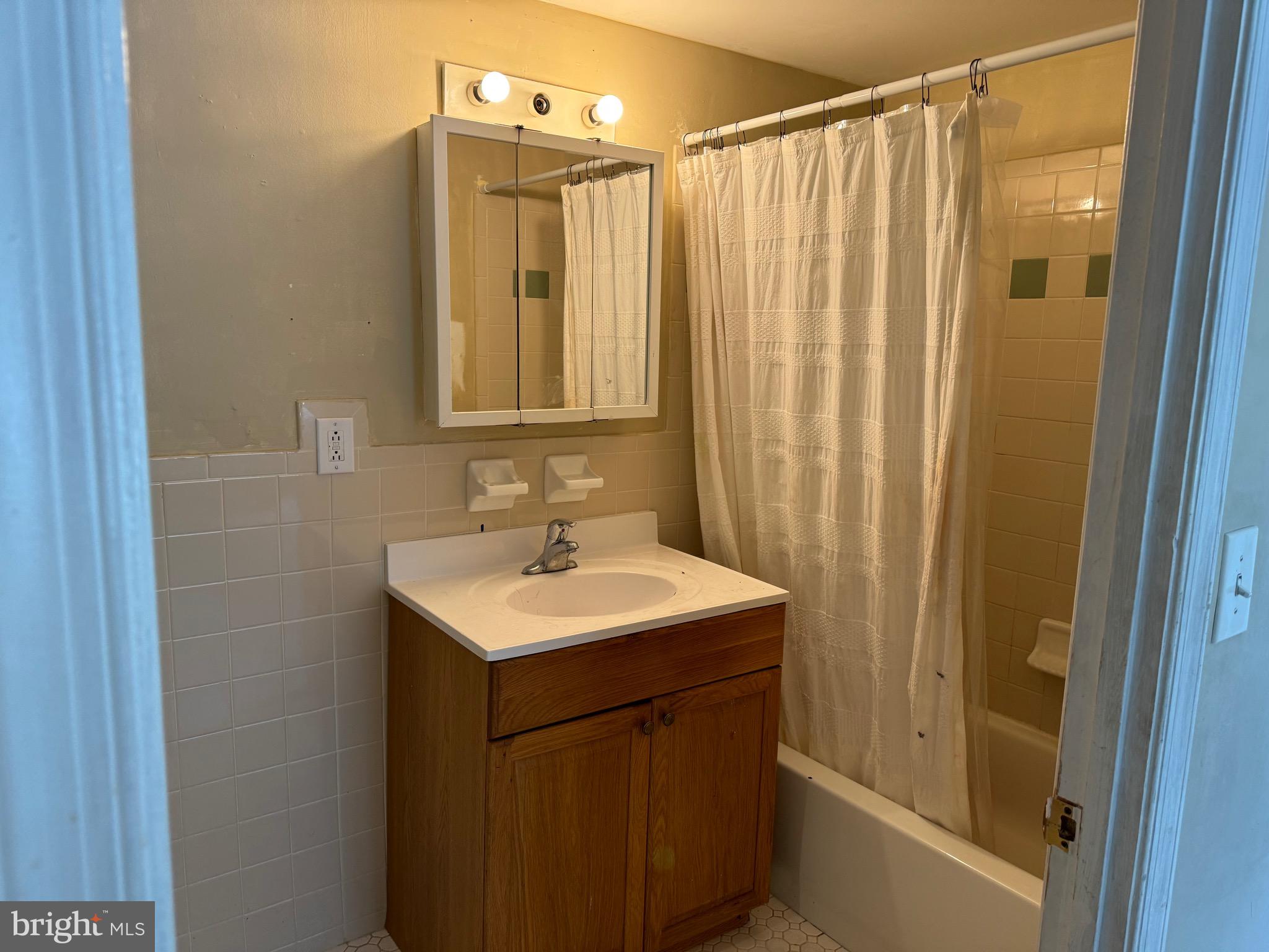 MAYFAIR - Residential